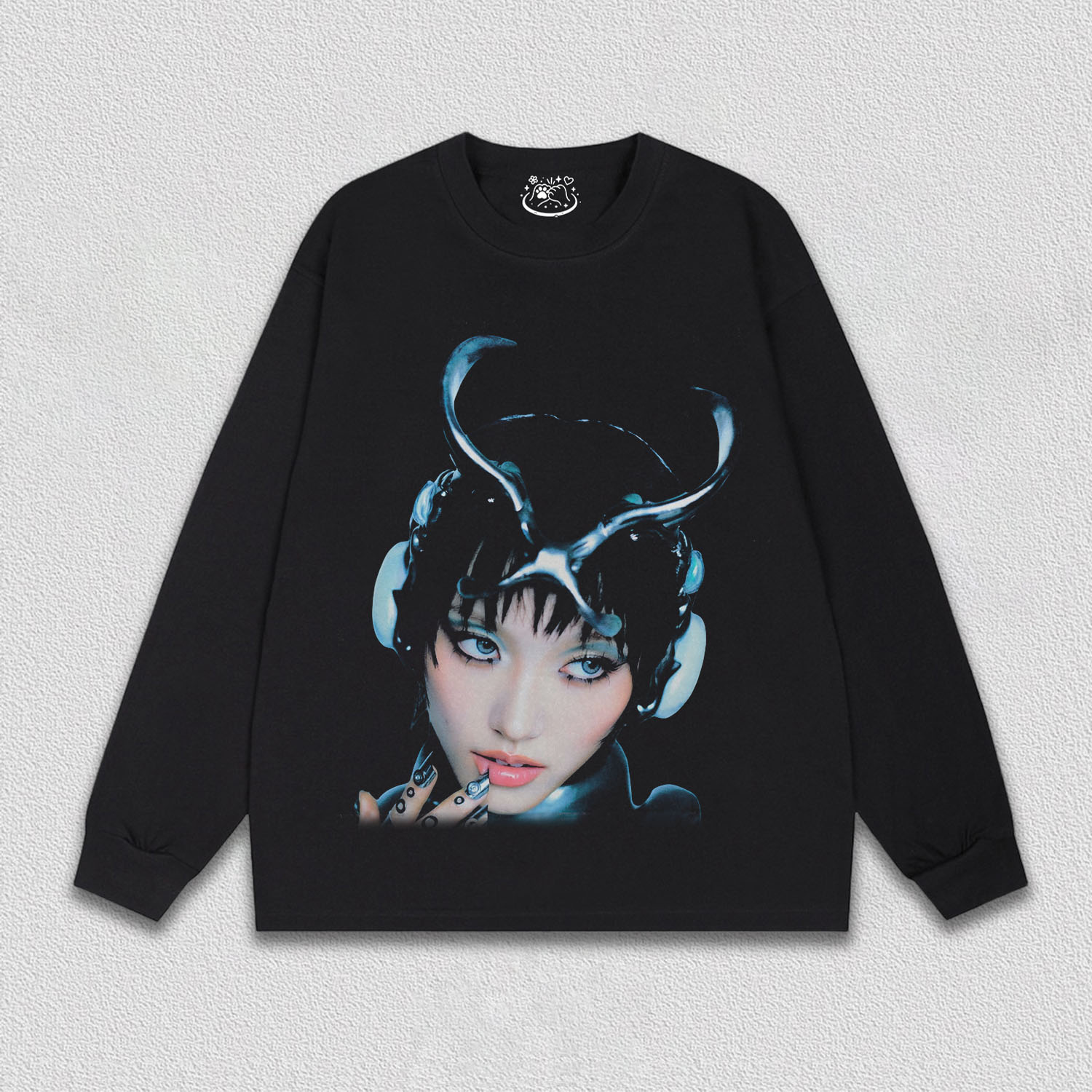 CHISA TEE
