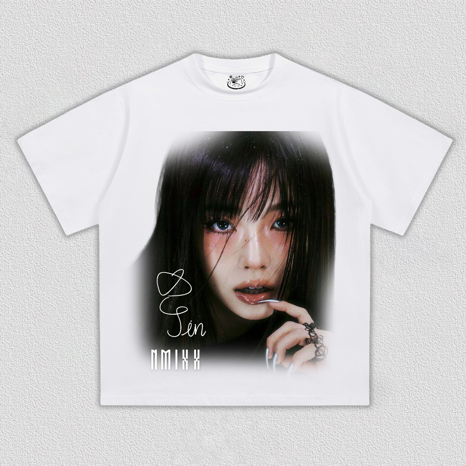 NMIXX kyujin TEE