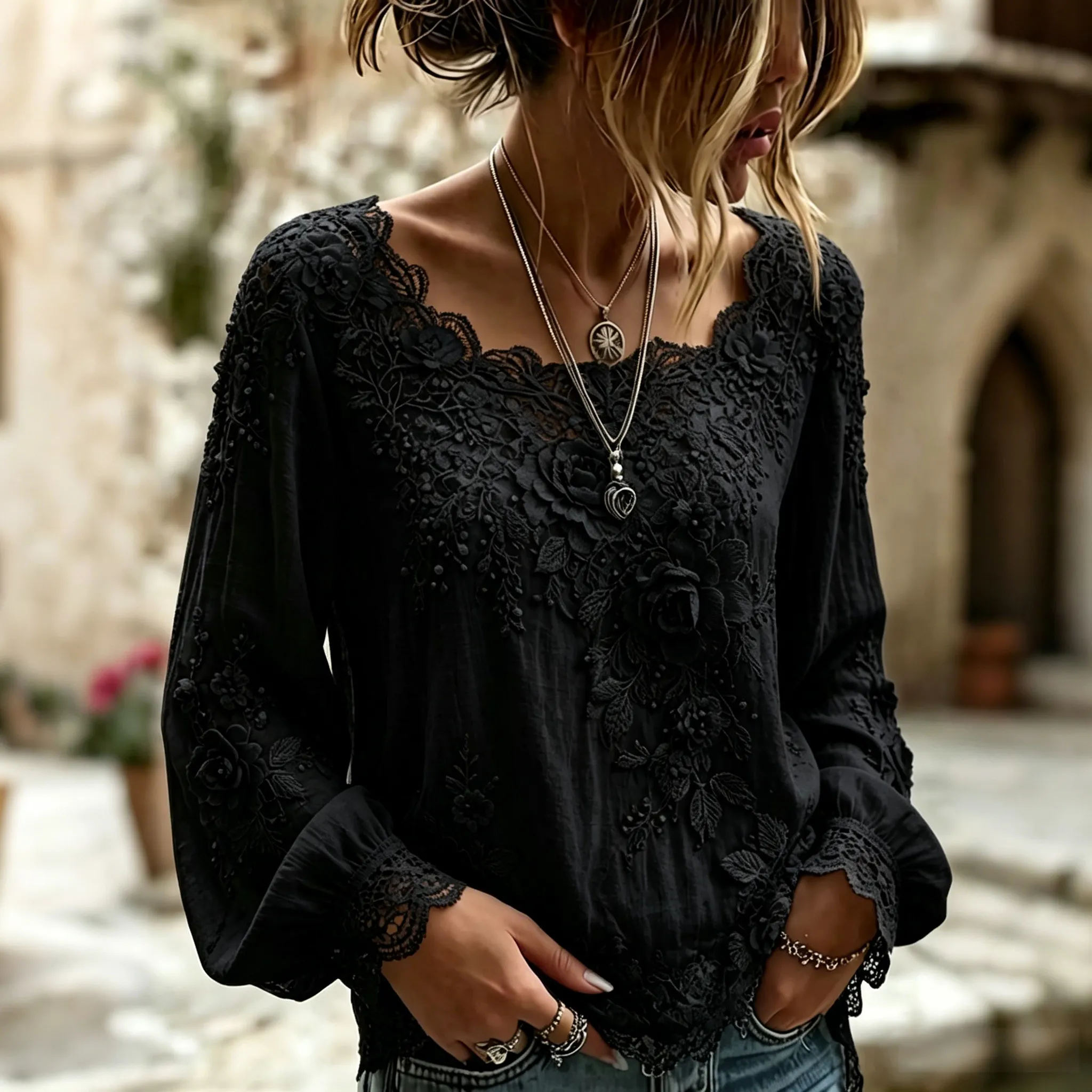 Women's Vintage White Rose Floral Art Flowy Crew Neck Long Sleeve Linen T-shirt