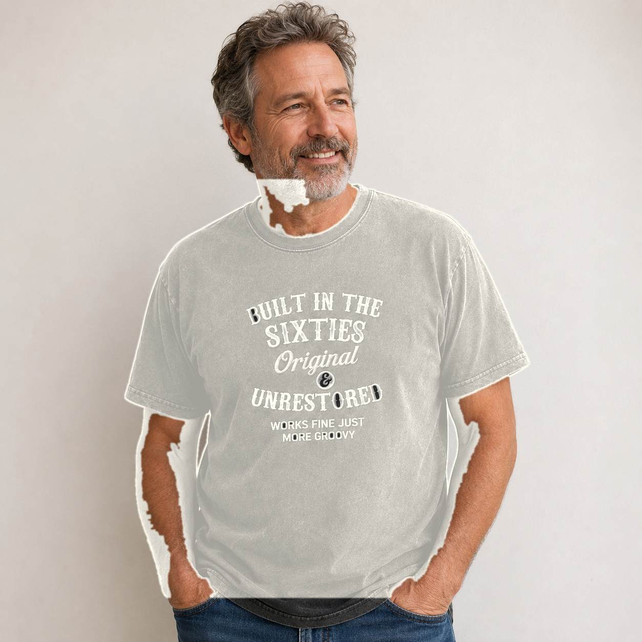White men's vintage washed graphic tee model