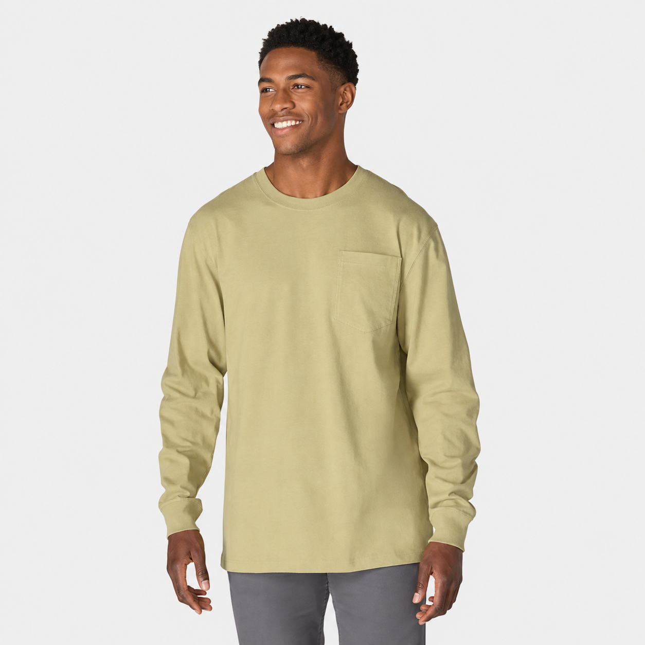 Men’s Relaxed-Fit Long-Sleeve Crewneck Pocket T-Shirt