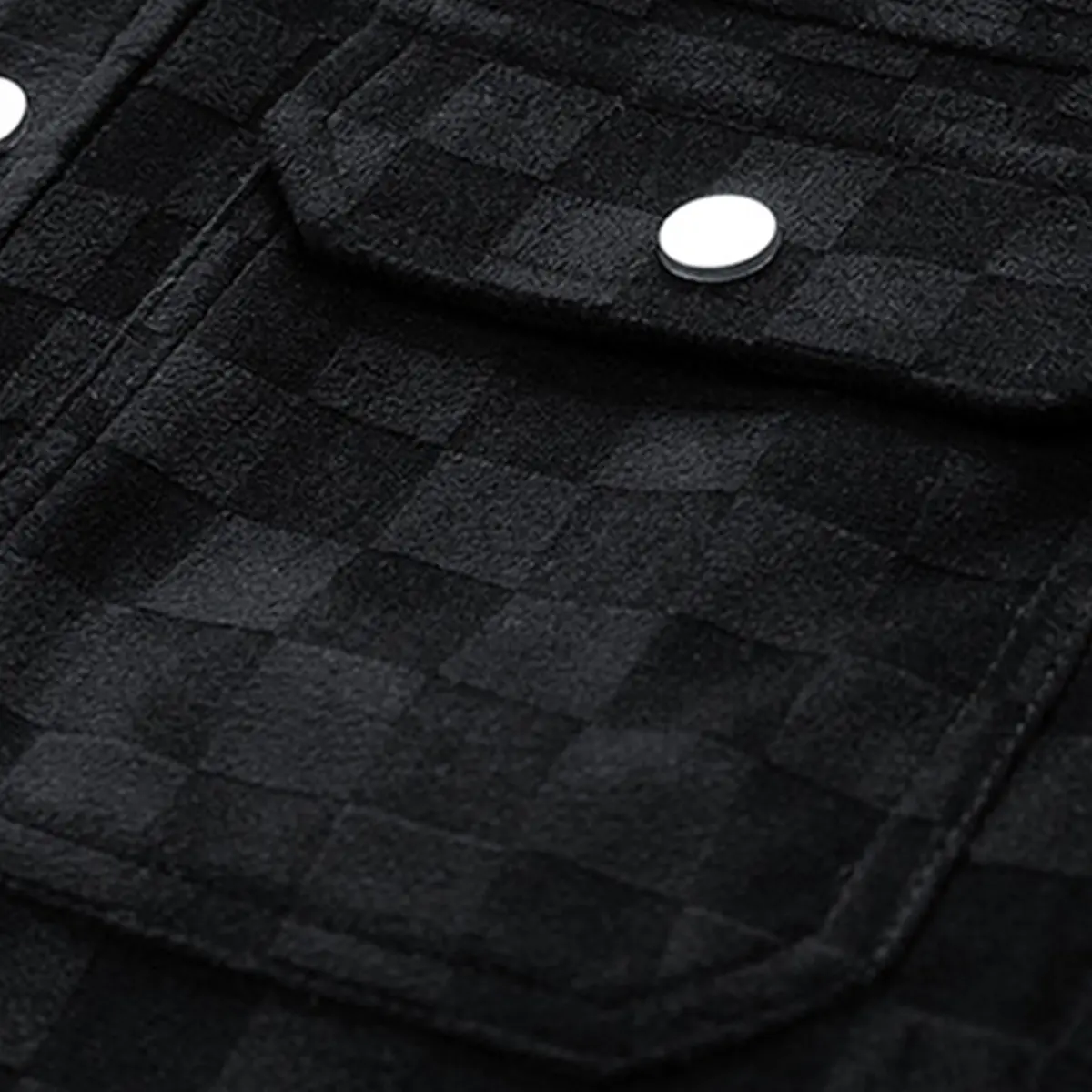 Men’s black patterned long-sleeve jacket — menswear, men’s clothing, featuring a front flap pocket and button closure, a stylish and practical top suitable for autumn.