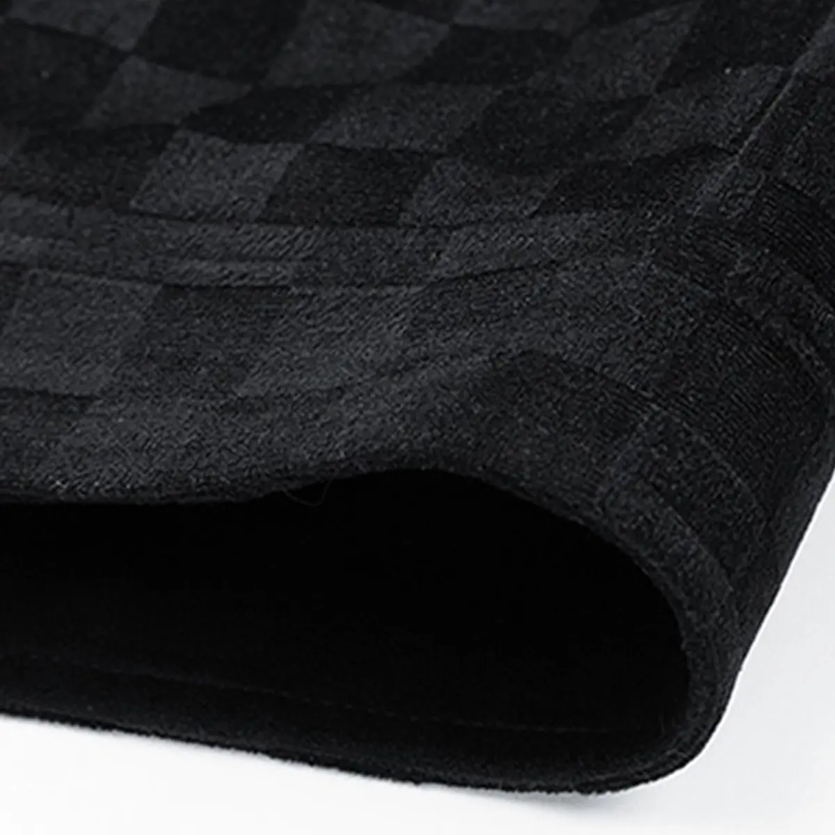 Men’s black patterned long-sleeve jacket — menswear, men’s clothing, featuring a front flap pocket and button closure, a stylish and practical top suitable for autumn.