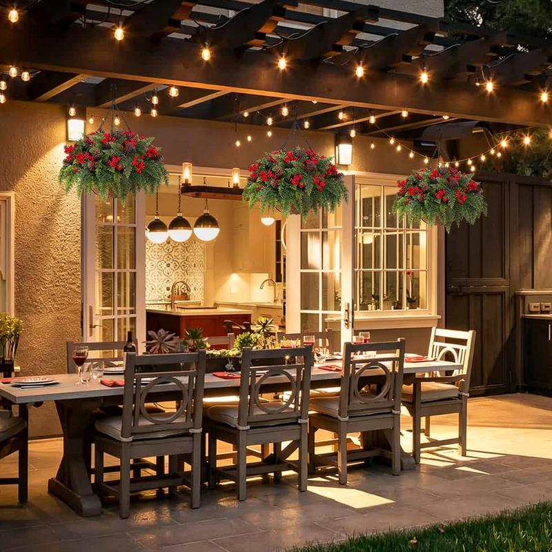 LVZHIYUAN - Set de 2 cestas colgantes para flores, fabricadas en plástico resistente e impermeable, decoradas con bayas rojas y follaje verde. Ideales para la decoración navideña, festividades de fin de año y adornos para porches, patios o exteriores.