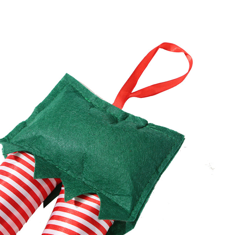 Close view of the hanging loop and fabric details