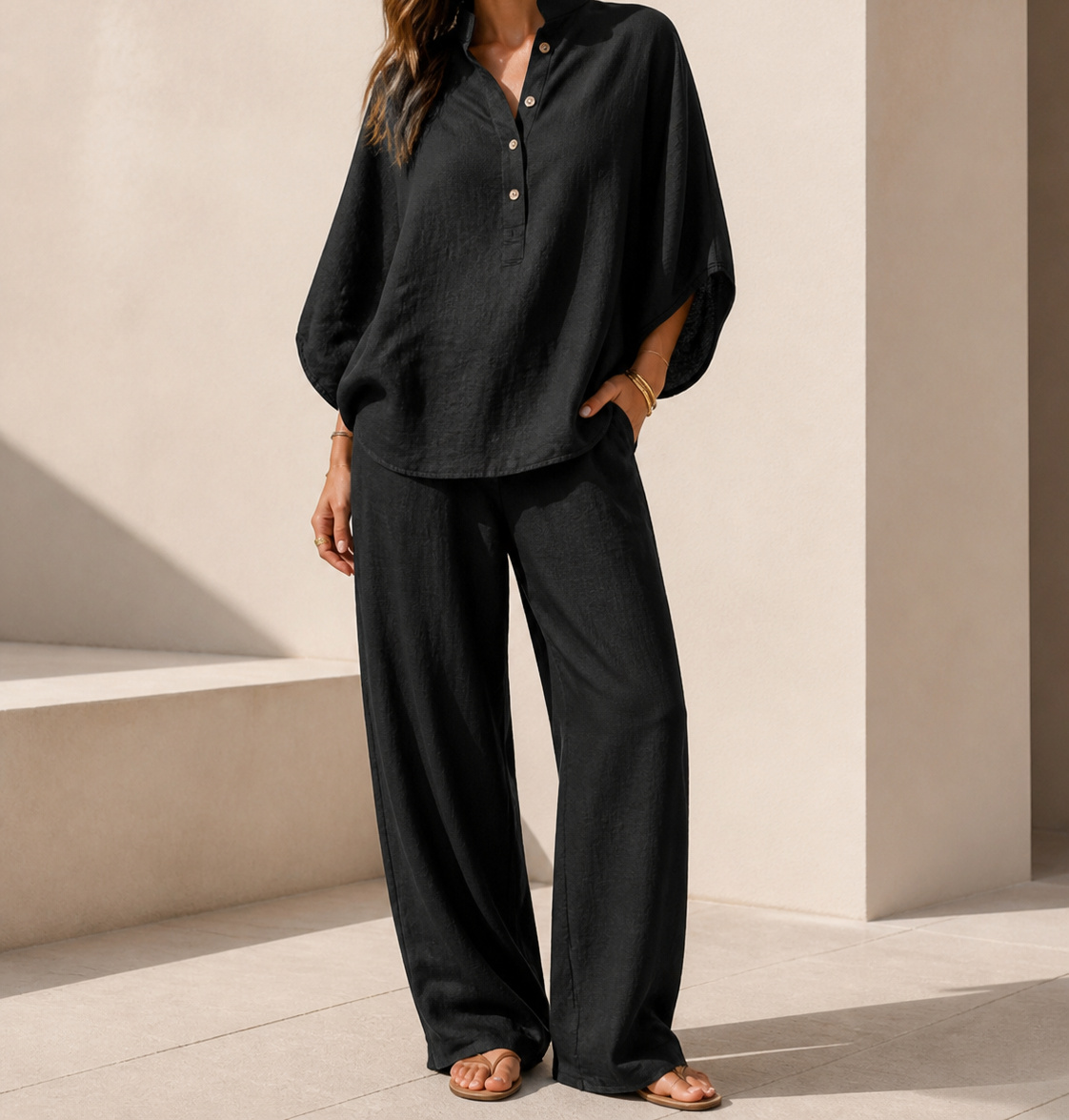 Women's relaxed two-piece set in Black