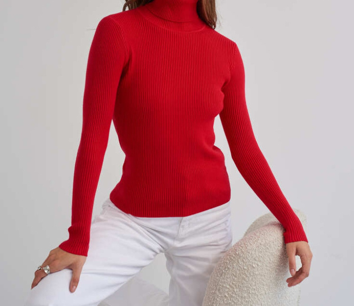 Red women's slim-fit ribbed mock-neck sweater