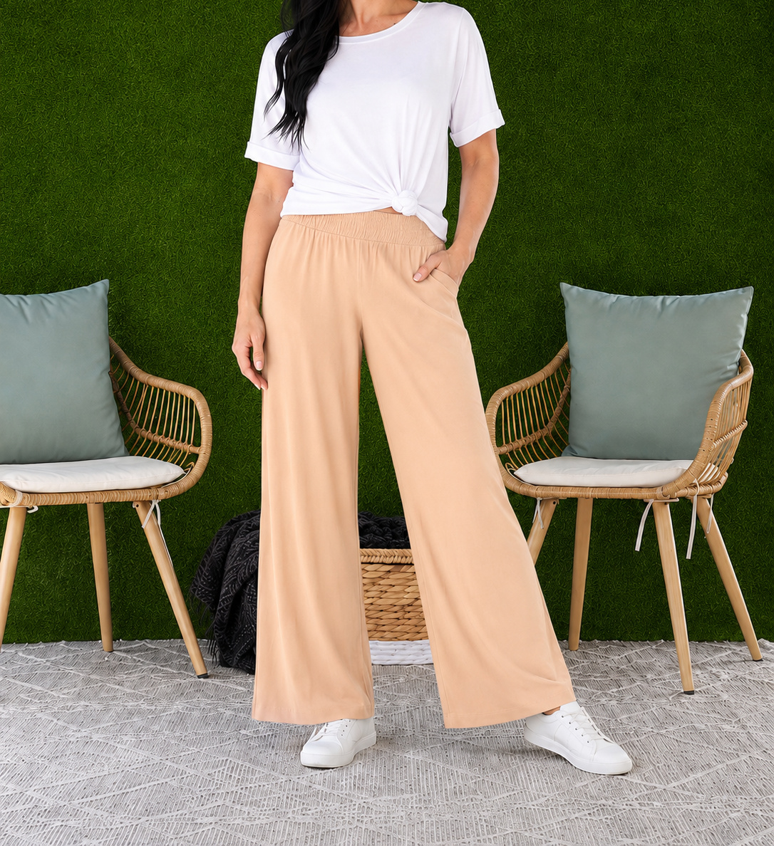 Women's Relaxed Wide Leg Resort Pants – Lightweight Pull-On Pants with Pockets