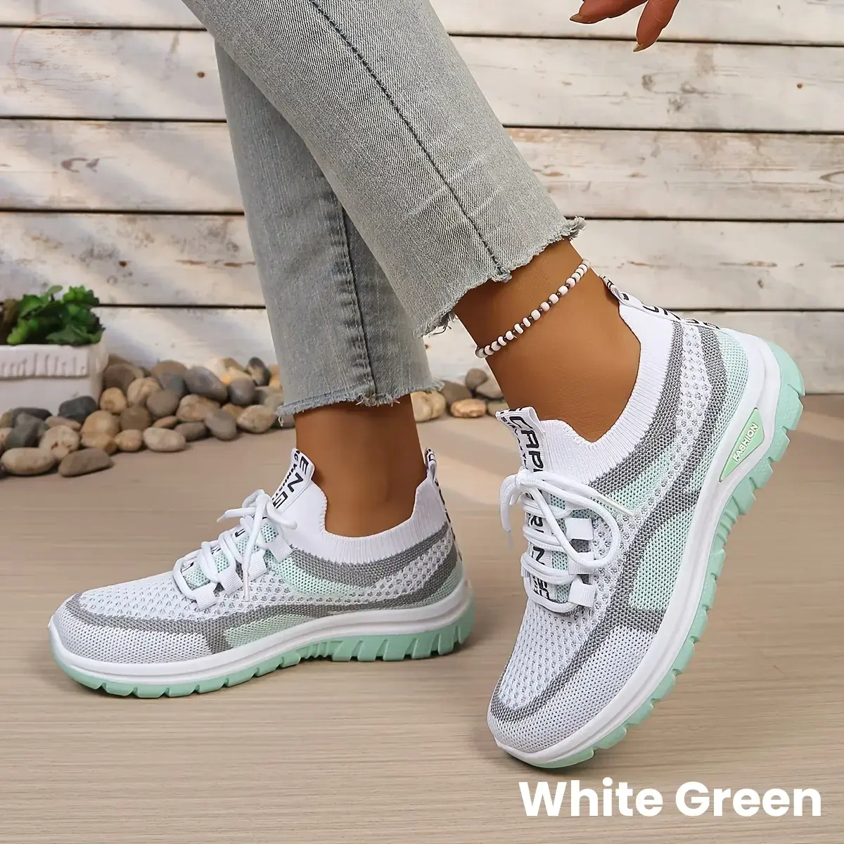 Women's no-tie walking sneakers in White Green