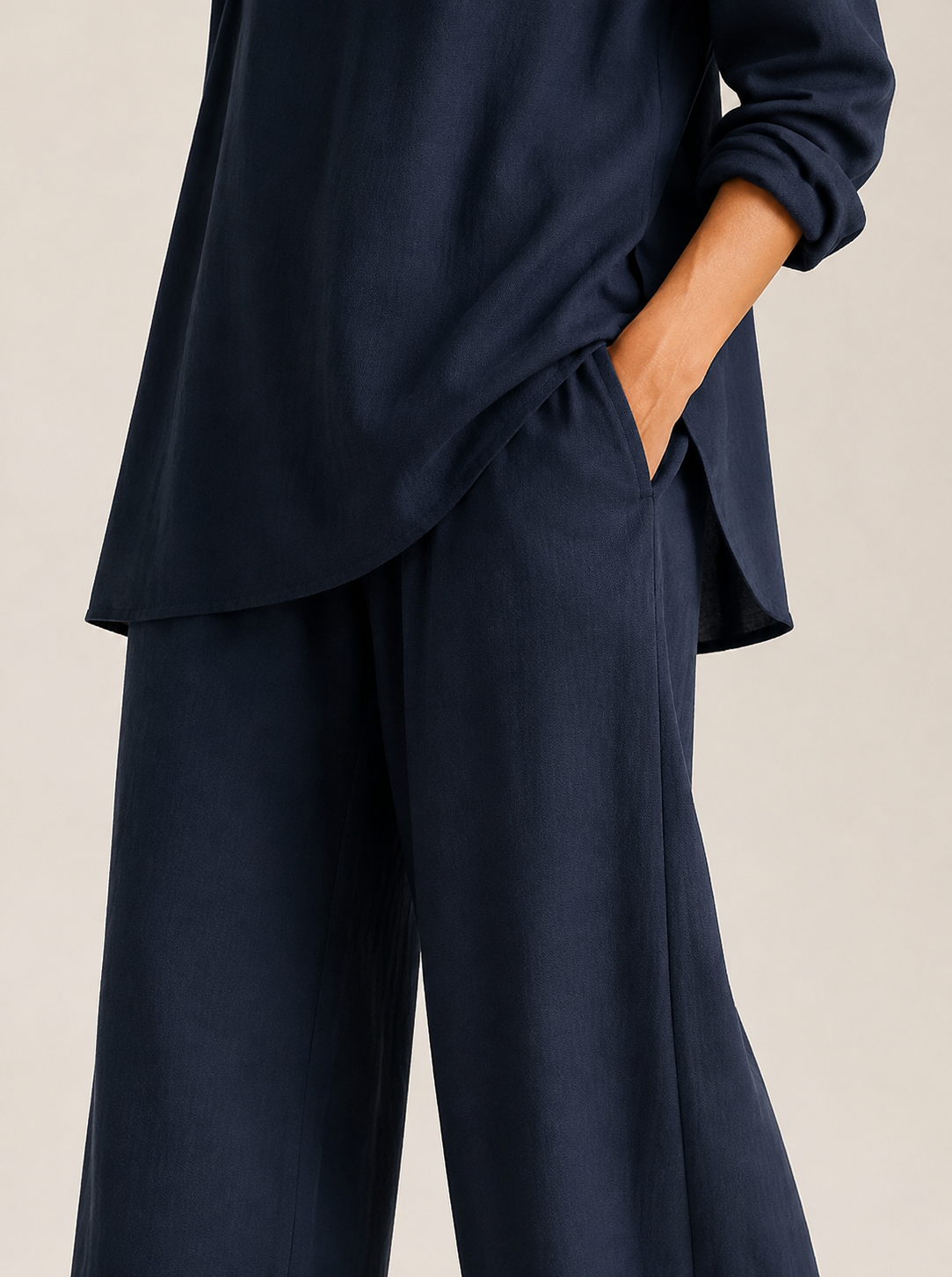 Camille pants waist and wide-leg detail