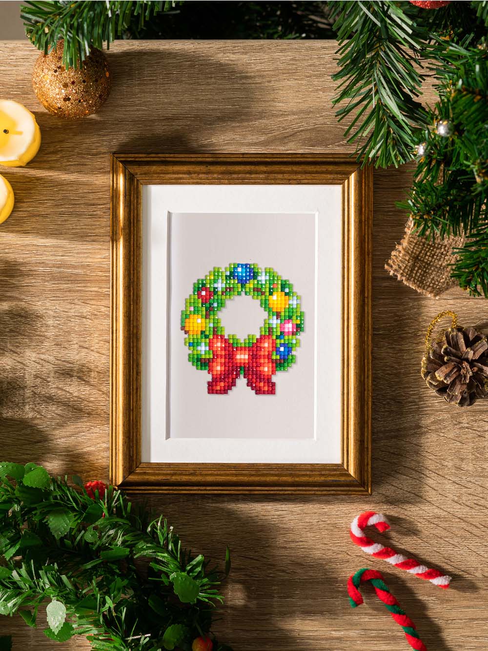 Get into the holiday spirit! This fun and festive set features all the classics of the season, including Santa, Snowmen, and brightly wrapped presents. 