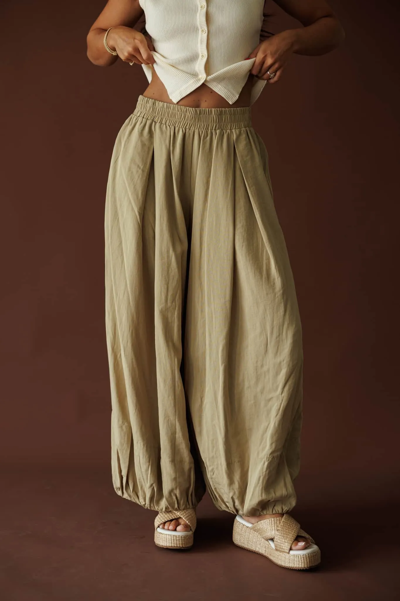 Balloon Fit Elastic Waist Pants