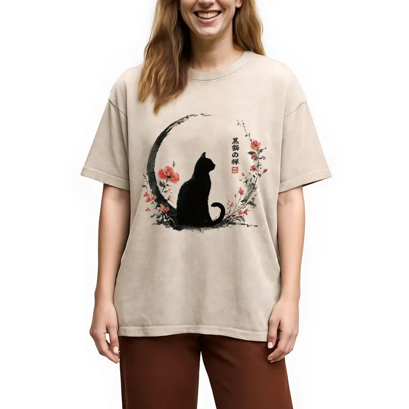 Black Cat & Flowers Washed T-shirt
