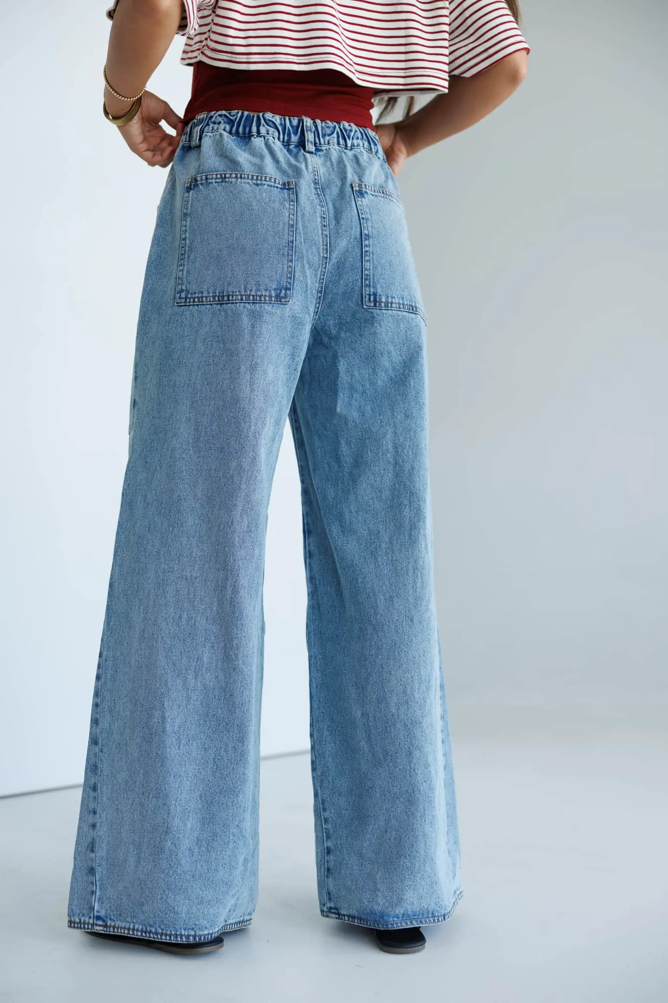 Washed Wide-Leg Jeans