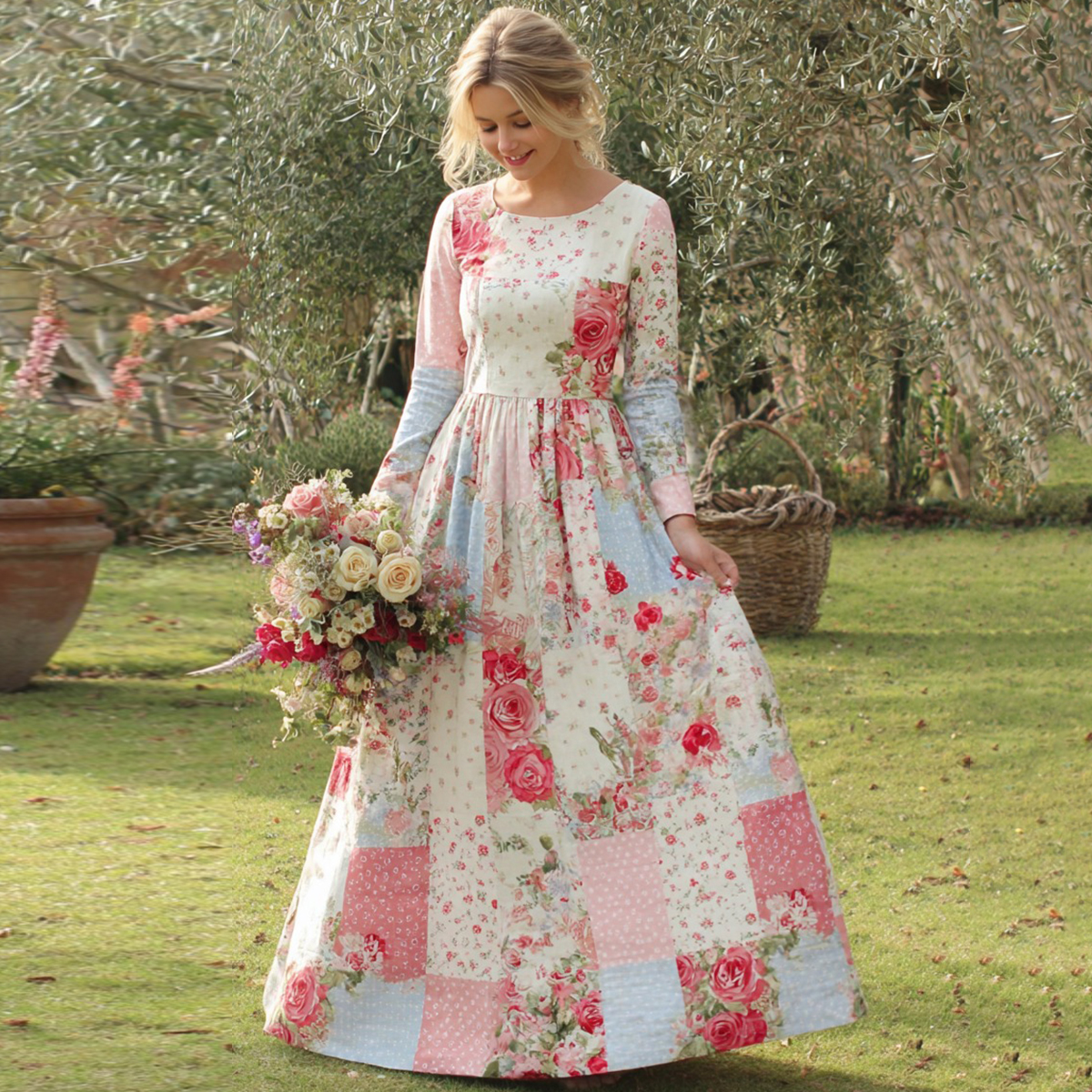Vintage Floral Art Women's Long Sleeve Maxi Dress