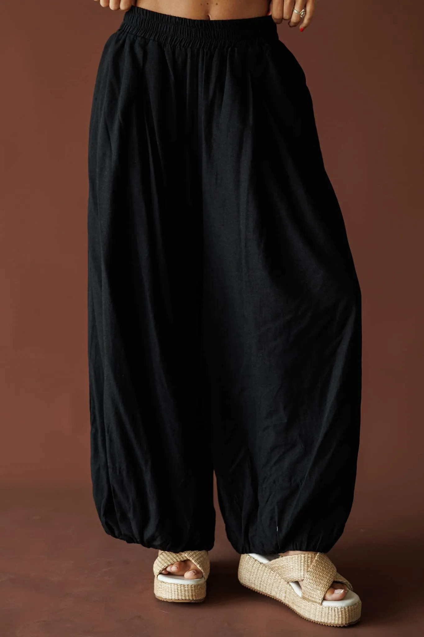 Balloon Fit Elastic Waist Pants