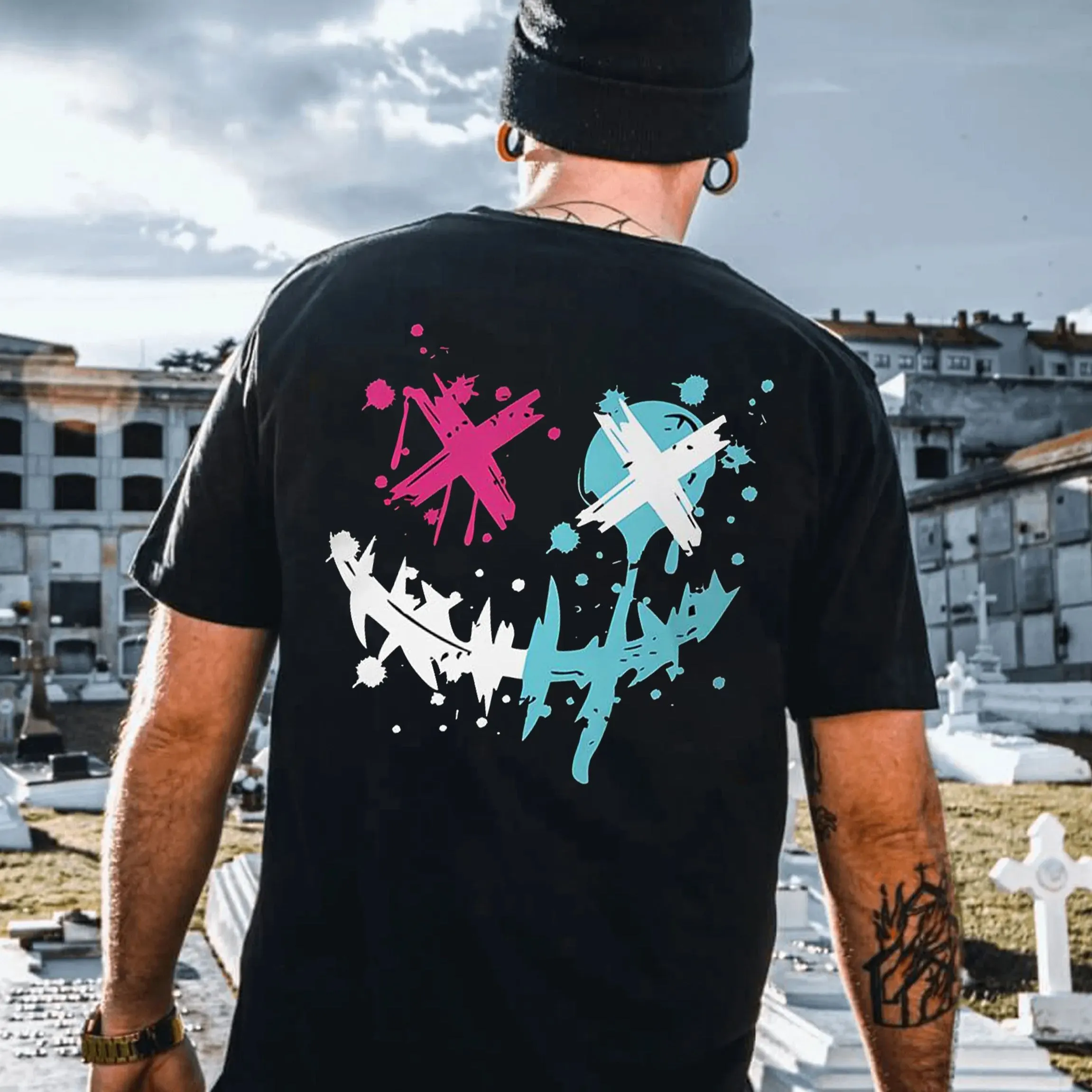 Evil Emoji Graffiti Print Men's T-shirt