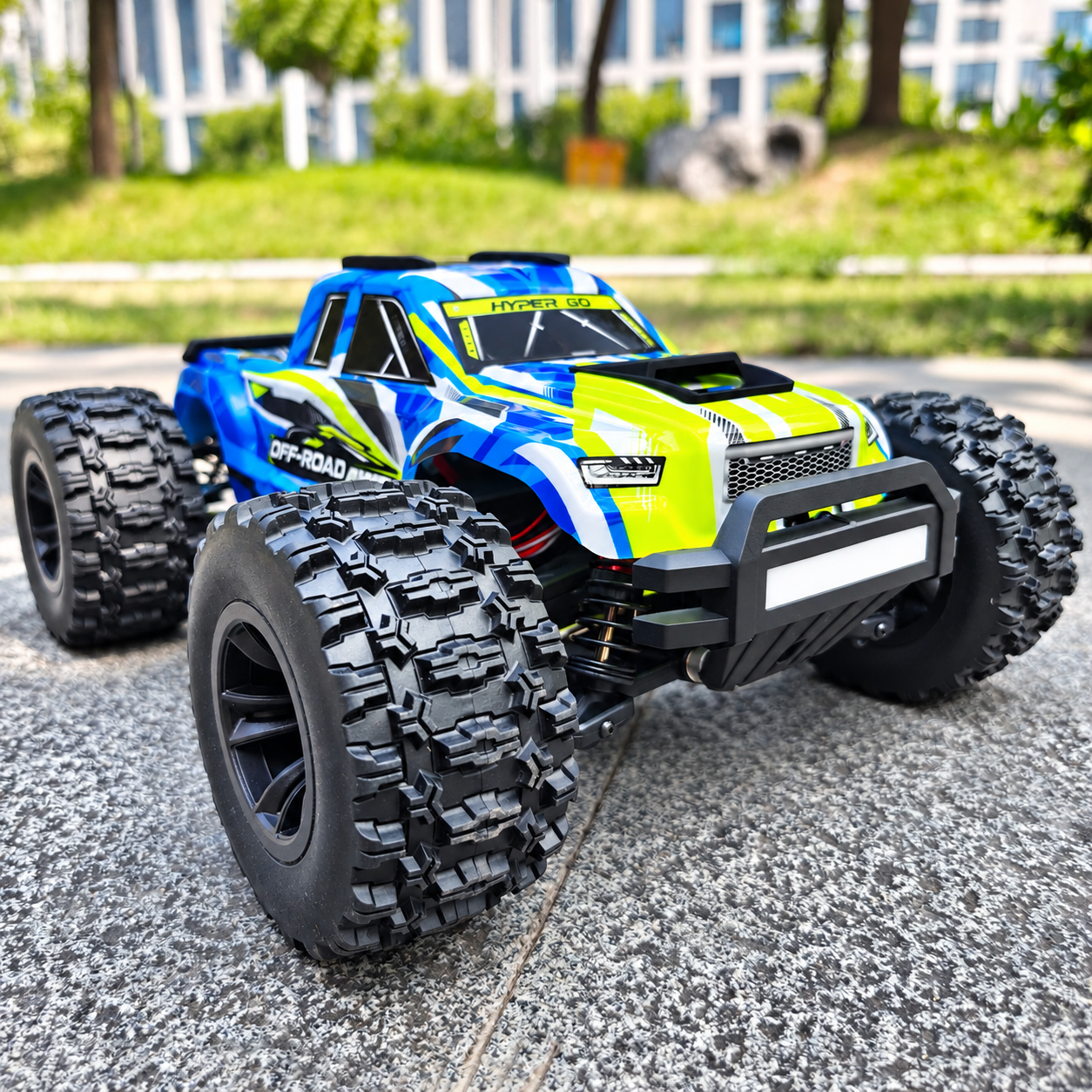 Brushless 4WD High-Speed Off-Road RC Monster Truck Racing Toy