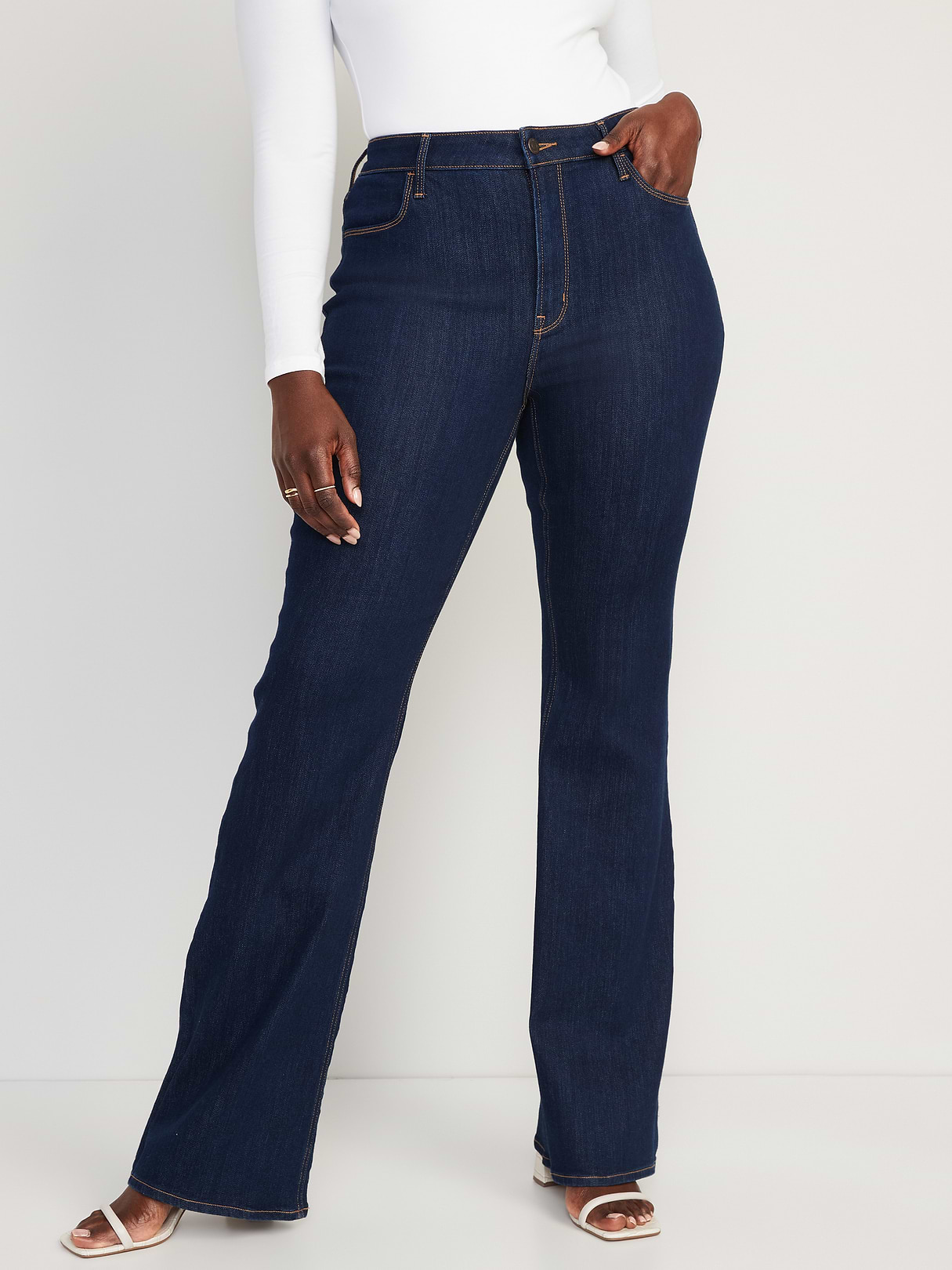High-Waisted Wow Flare Jeans - Dark Wash