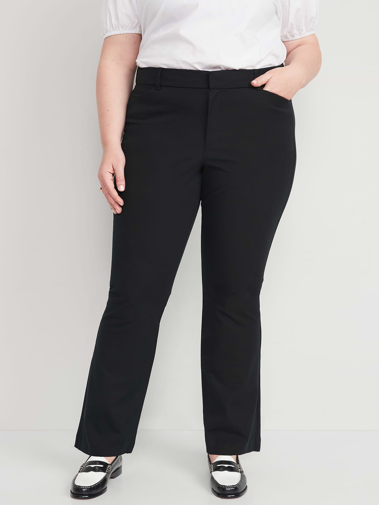 High-Waisted Pixie Flare Pants - Black