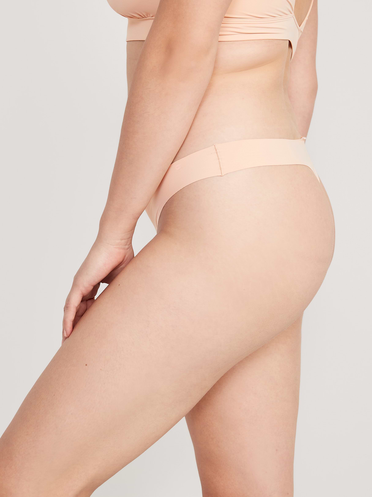 Low-Rise No-Show Thong - Frappe