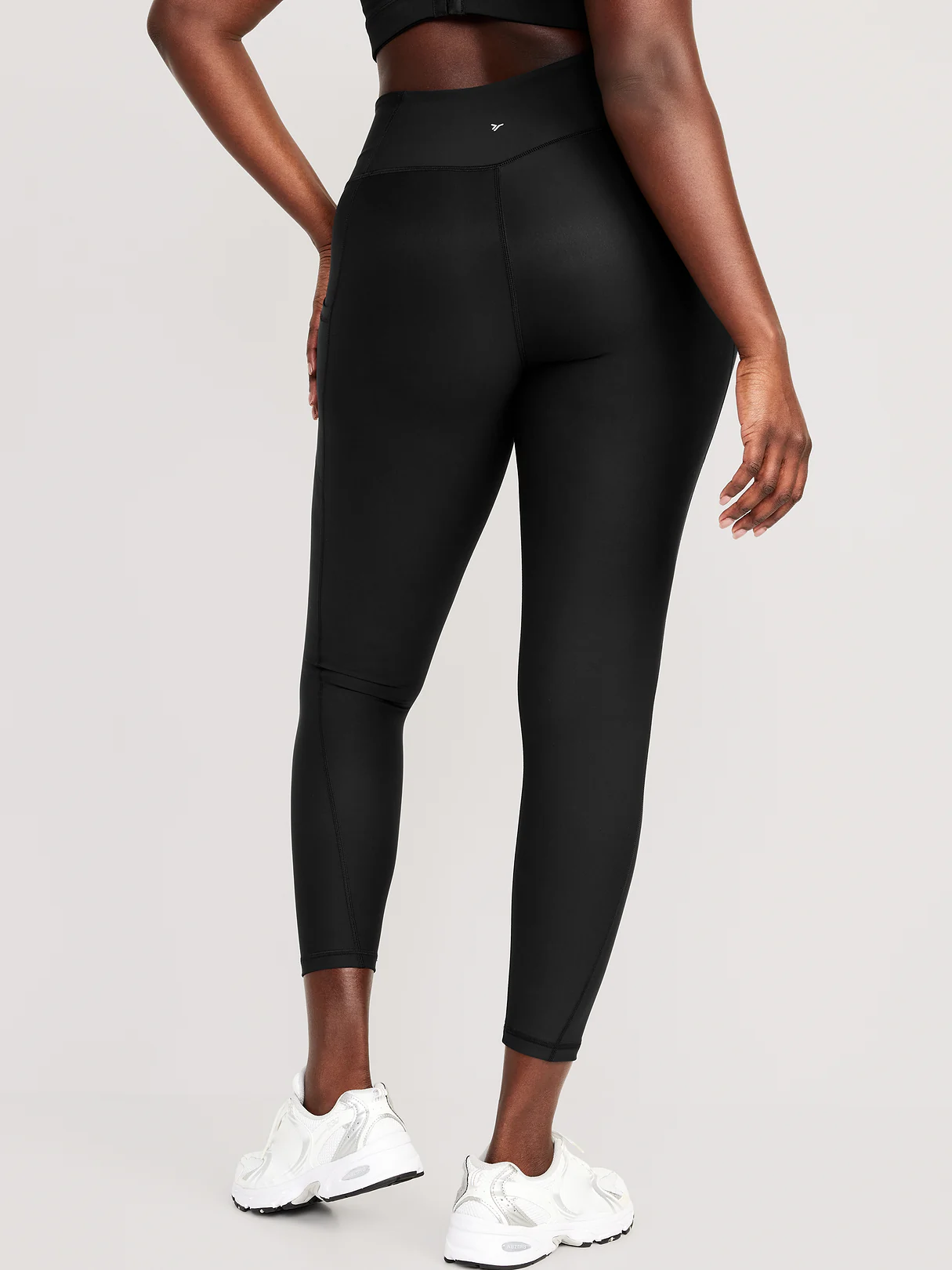 High-Waisted PowerSoft 7/8 Pocket Leggings - Black Jack (751143042)