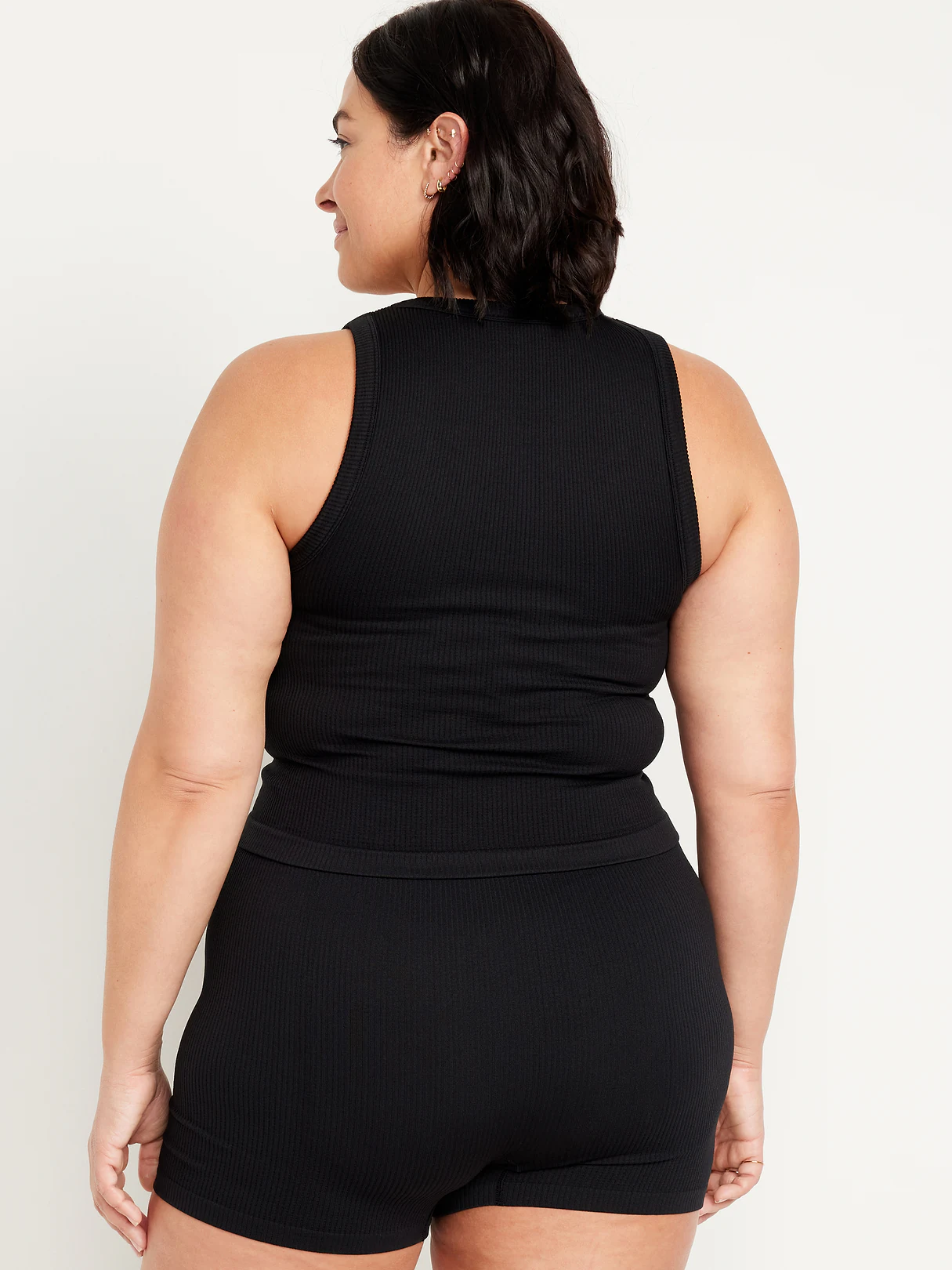 Exhale Seamless Fitted Rib Tank - Black