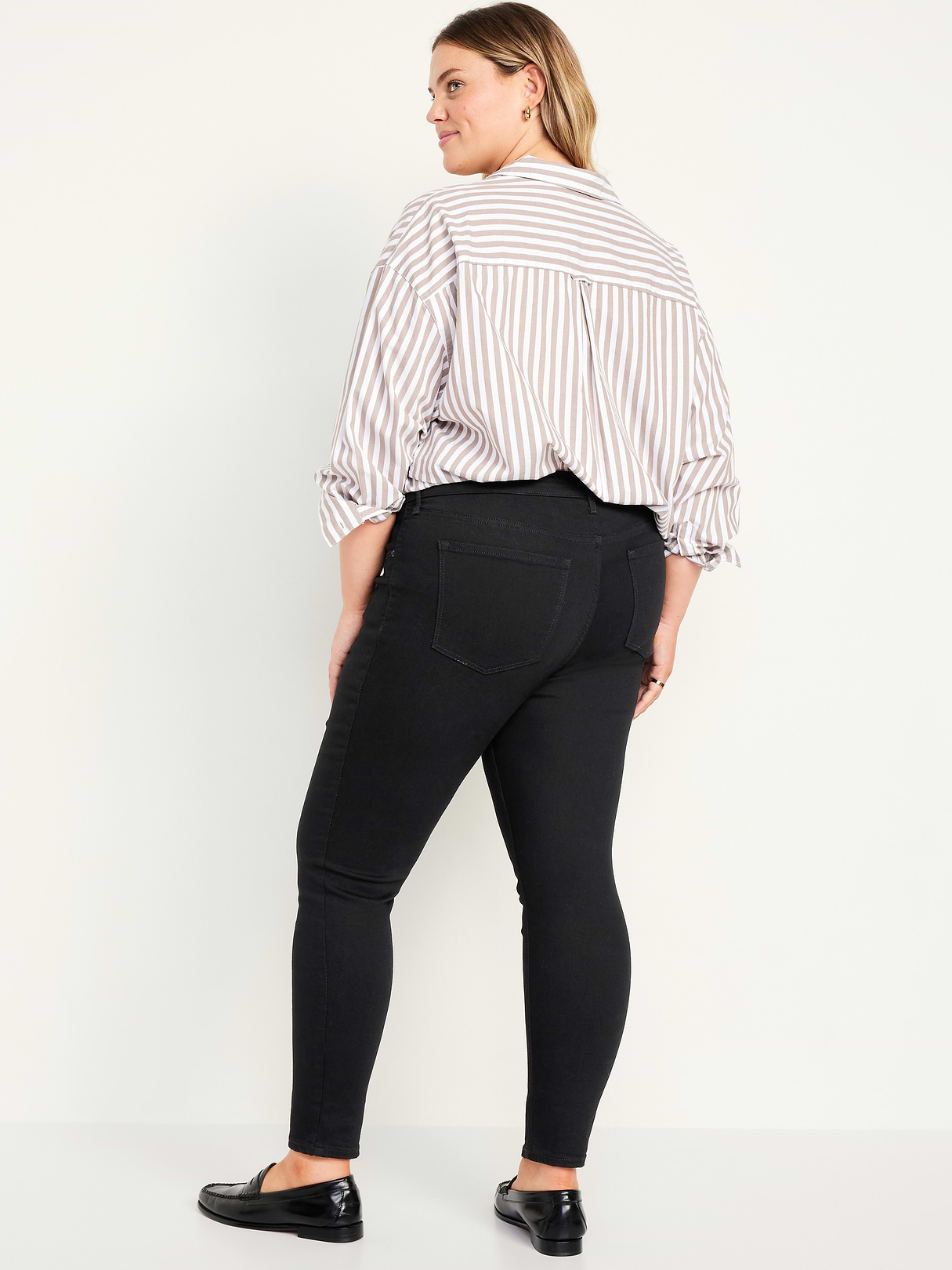 Mid-Rise Rockstar Super-Skinny Jeans - Black Wash