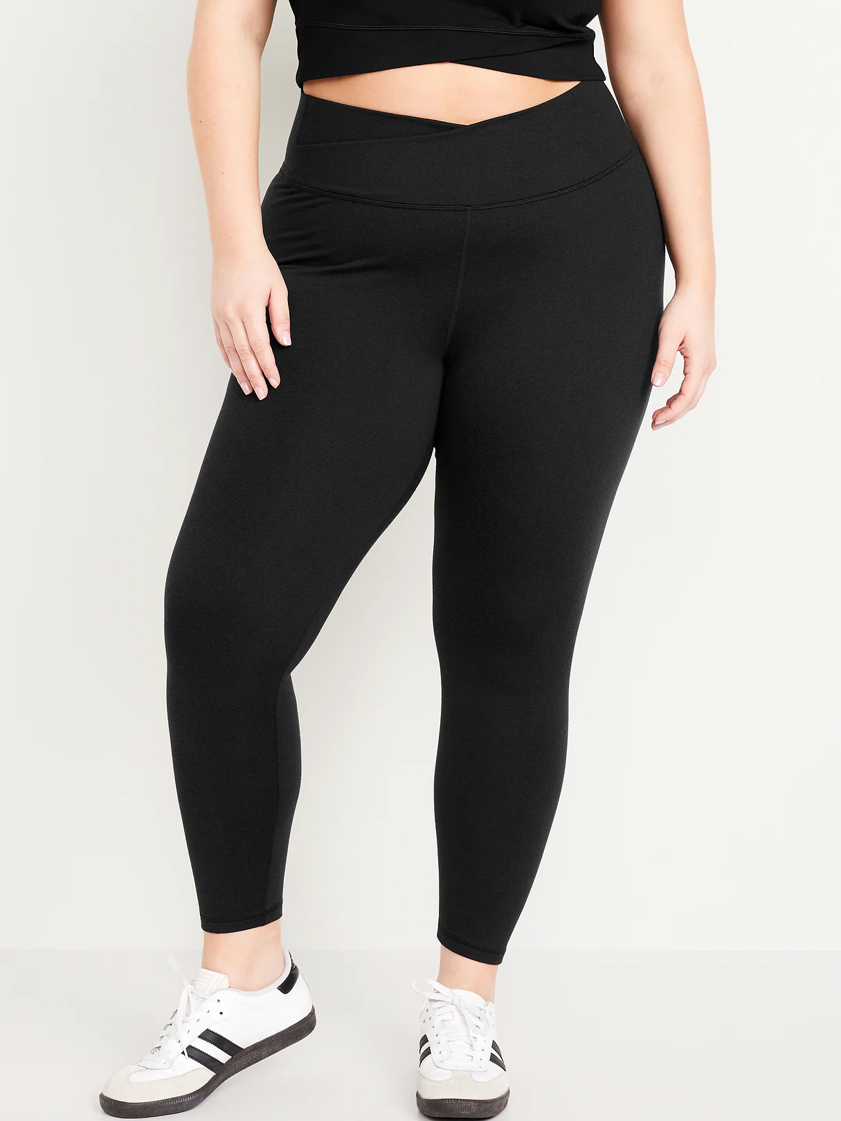 Extra High-Waisted CloudComfy 7/8 Leggings - Black
