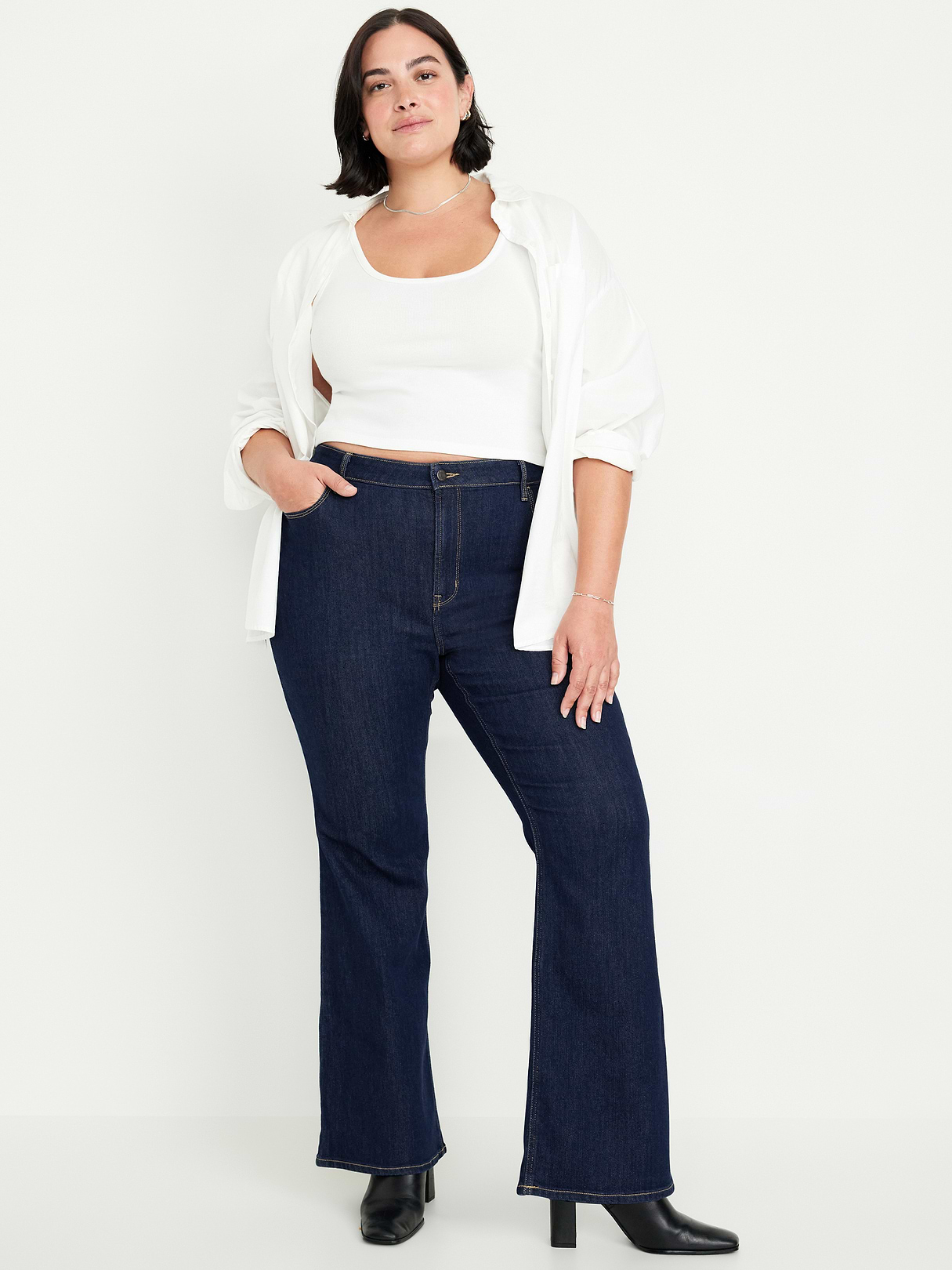 High-Waisted Wow Flare Jeans - Dark Wash