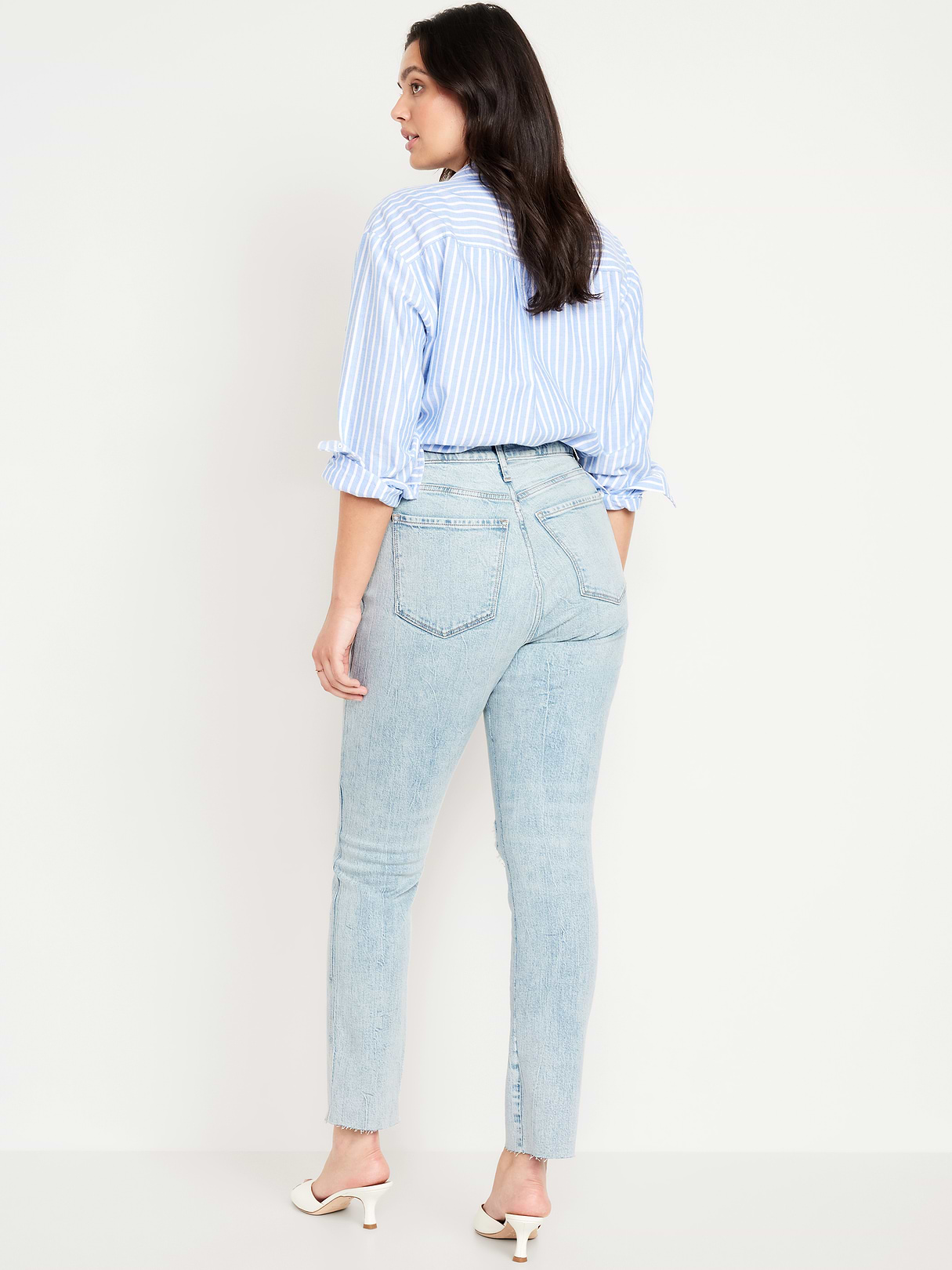 High-Waisted Vintage Slim Jeans - Ripped Light Wash