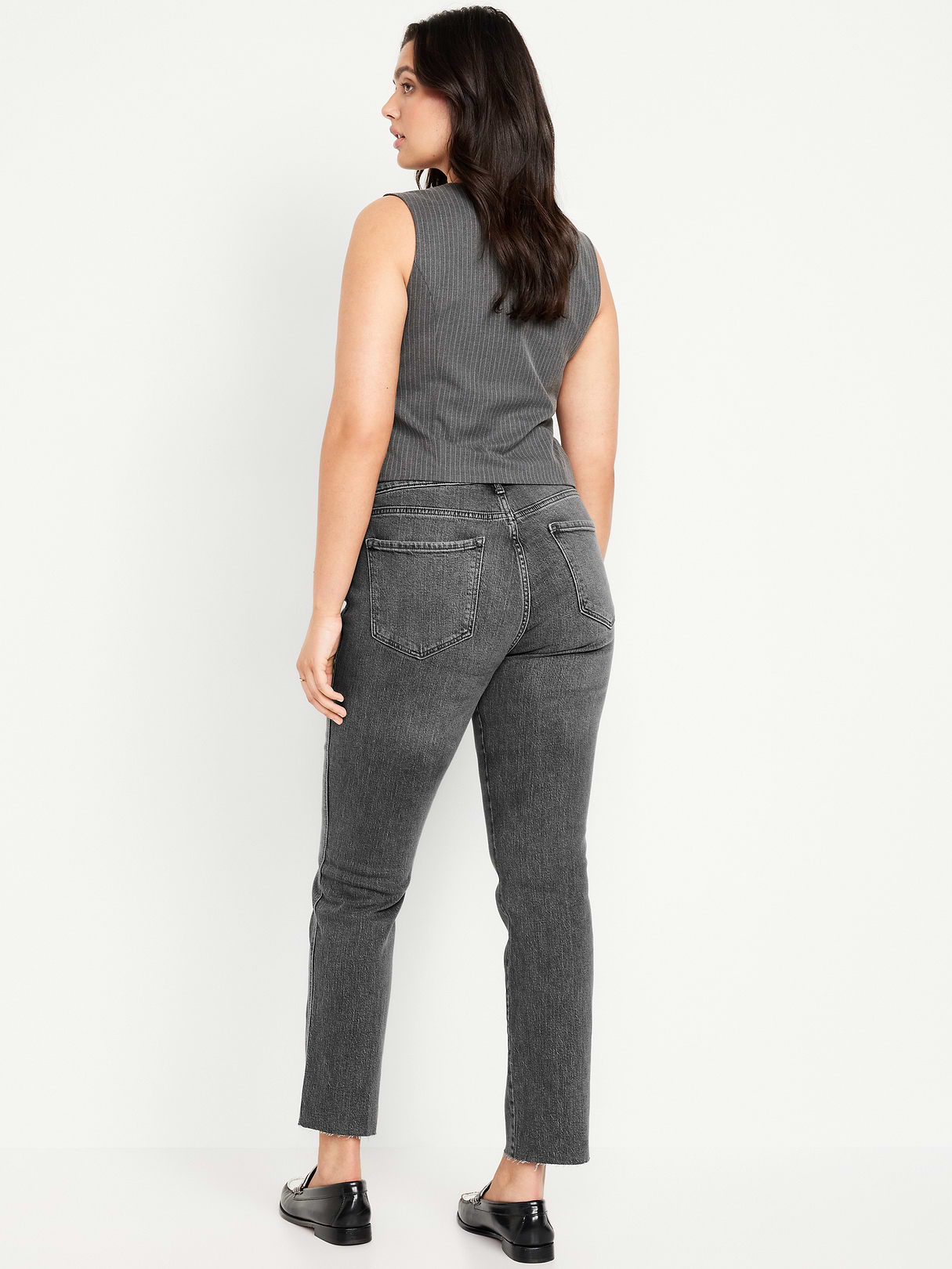 High-Waisted Vintage Slim Jeans - Faded Black Wash