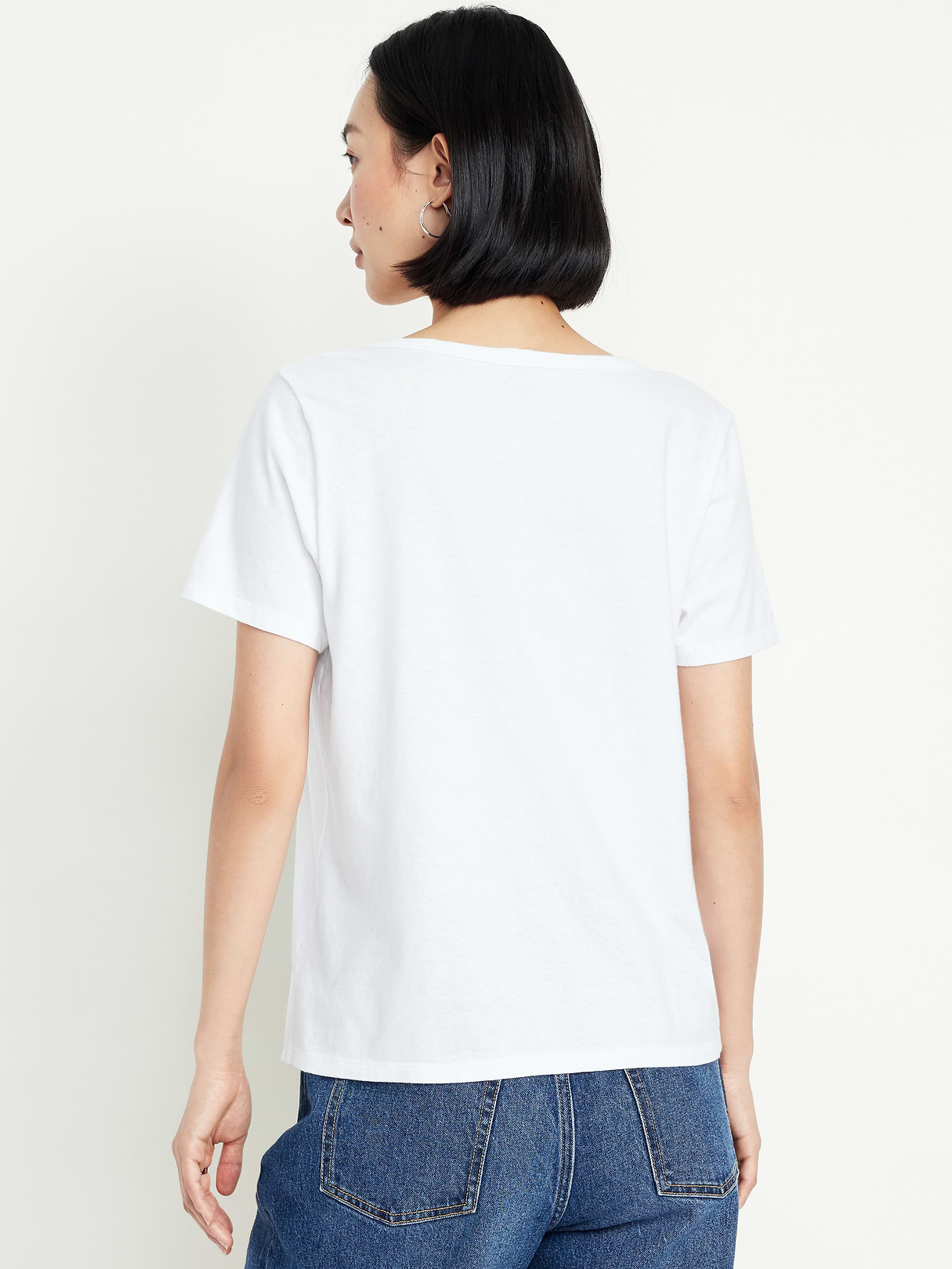 EveryWear V-Neck T-Shirt - Calla Lily White