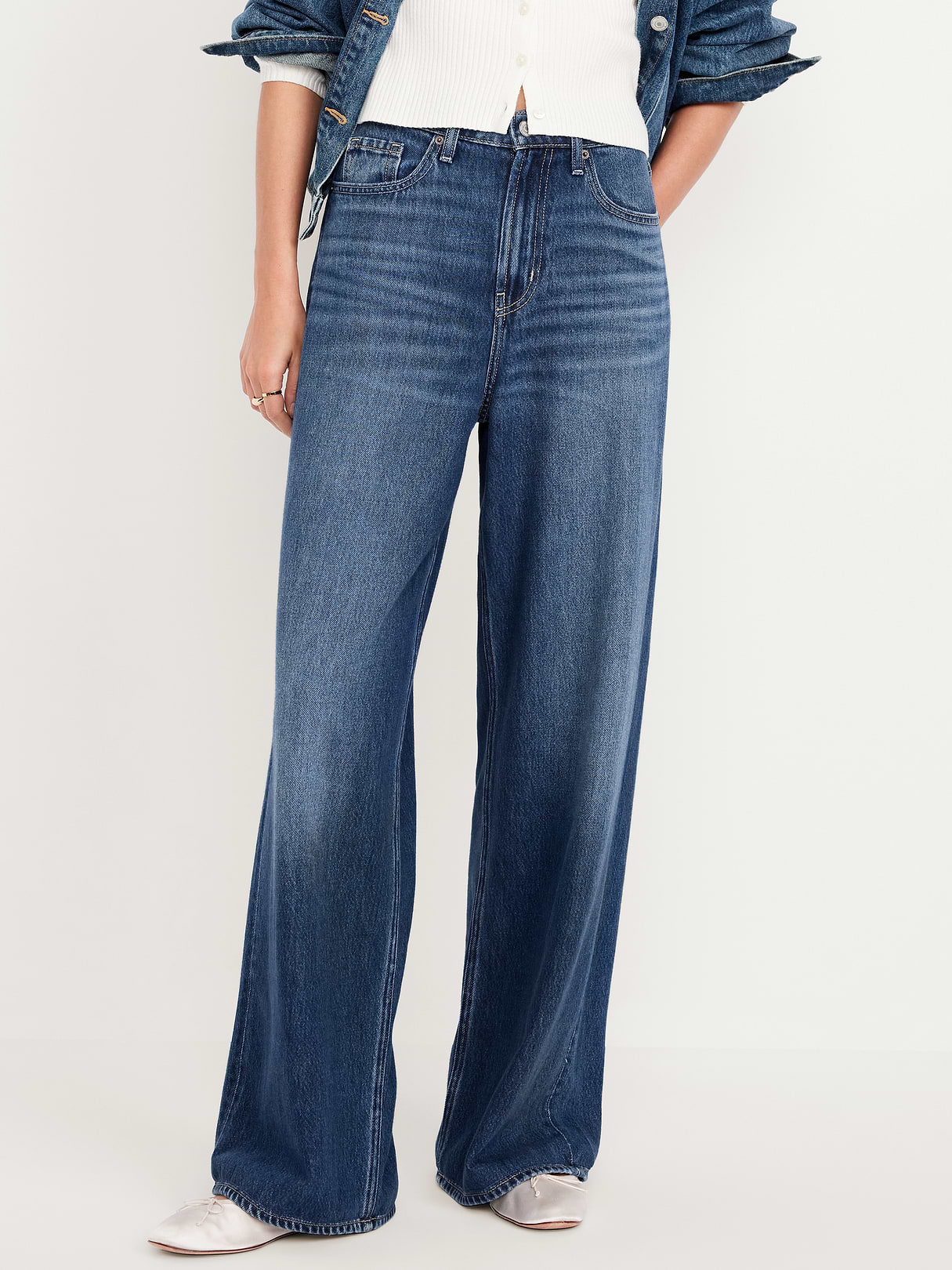 High-Waisted Baggy Wide-Leg Jeans - Medium Wash