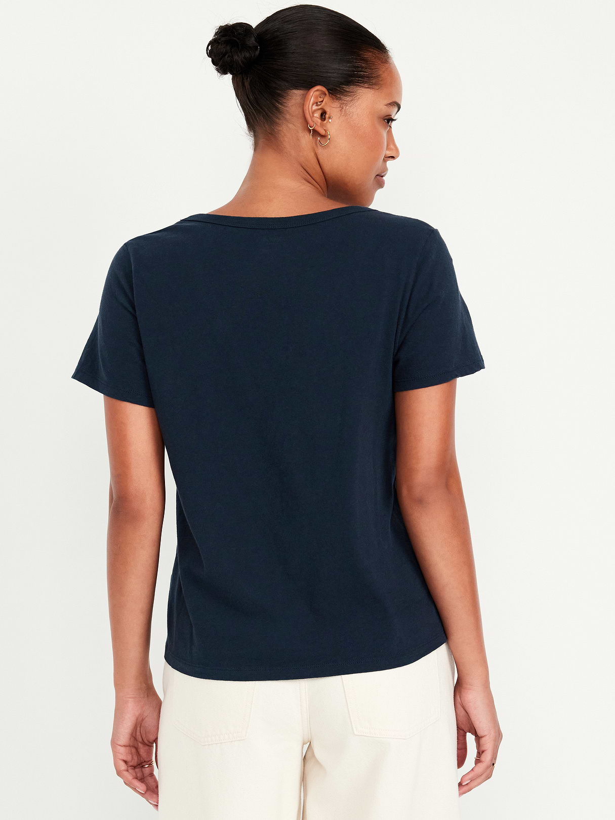 EveryWear V-Neck T-Shirt - In the Navy