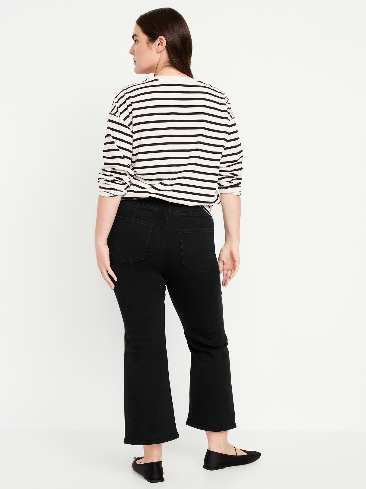 High-Waisted Weekender Pull-On Crop Flare Jeans - Black