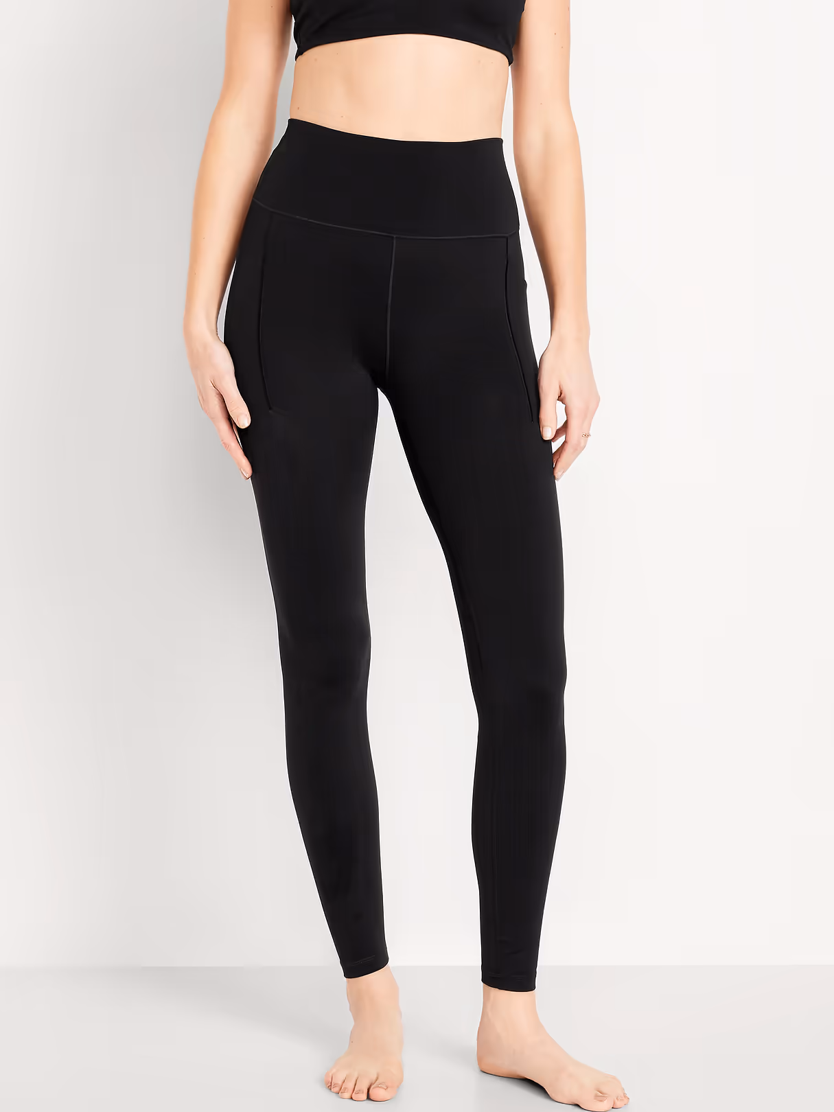 High-Waisted StudioSmooth 7/8 Pocket Leggings - Black Jack