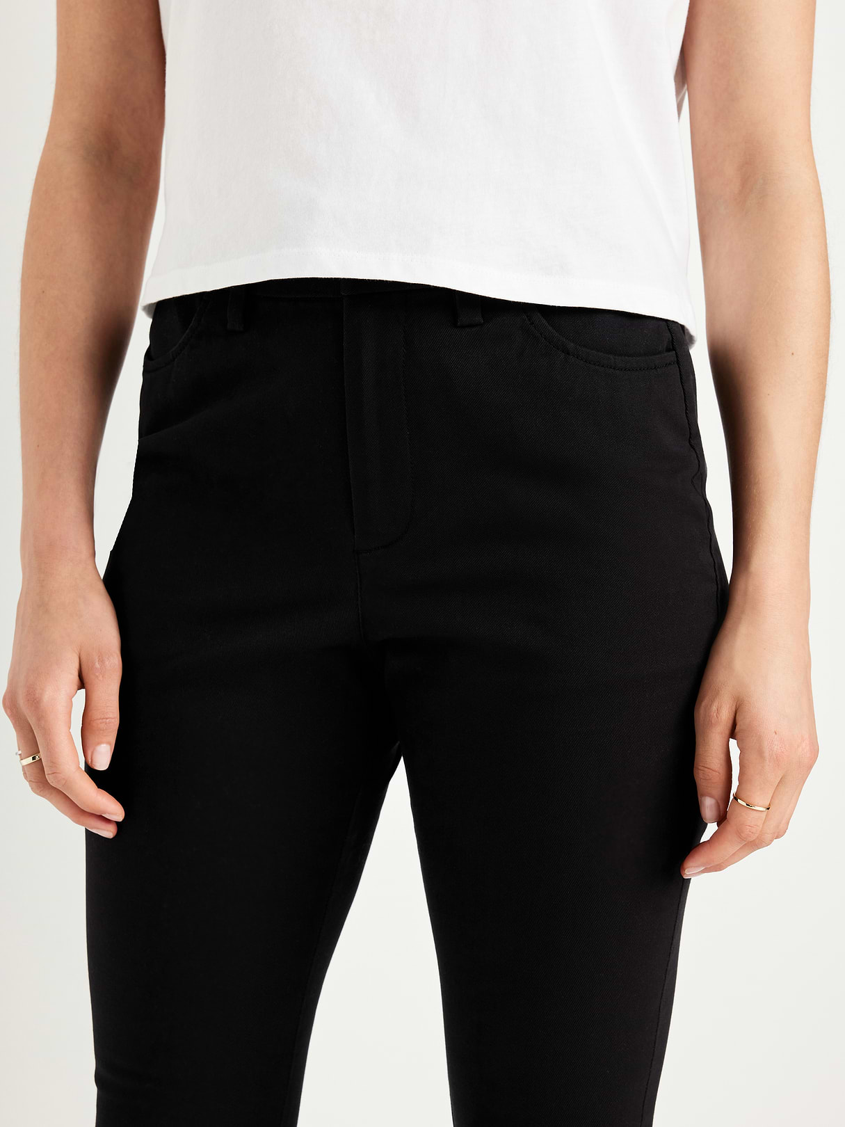 High-Waisted Uniform Skinny Pants - Black Jack