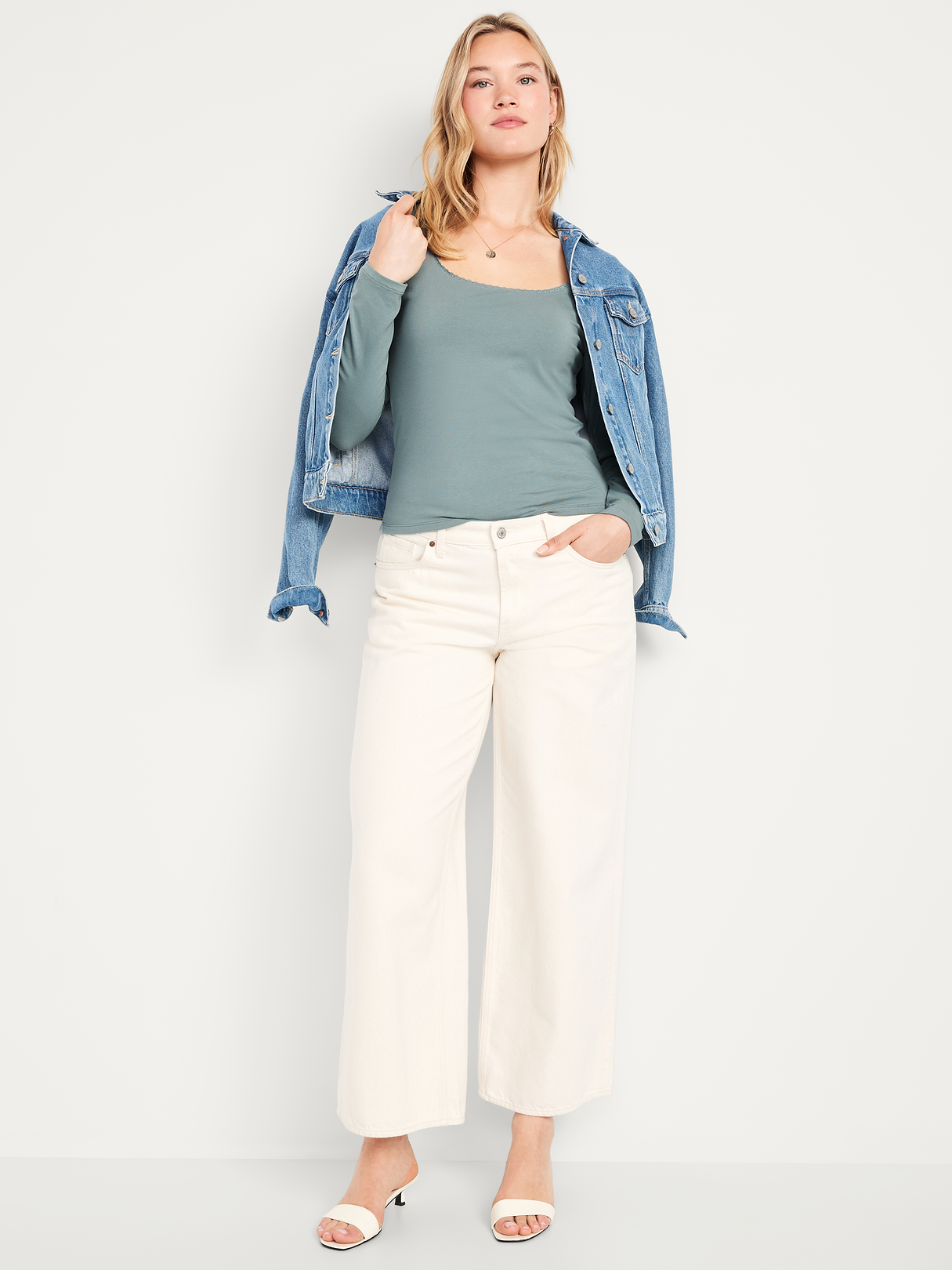Fitted Double-Layer Scoop-Neck Top - UNDERWATER
