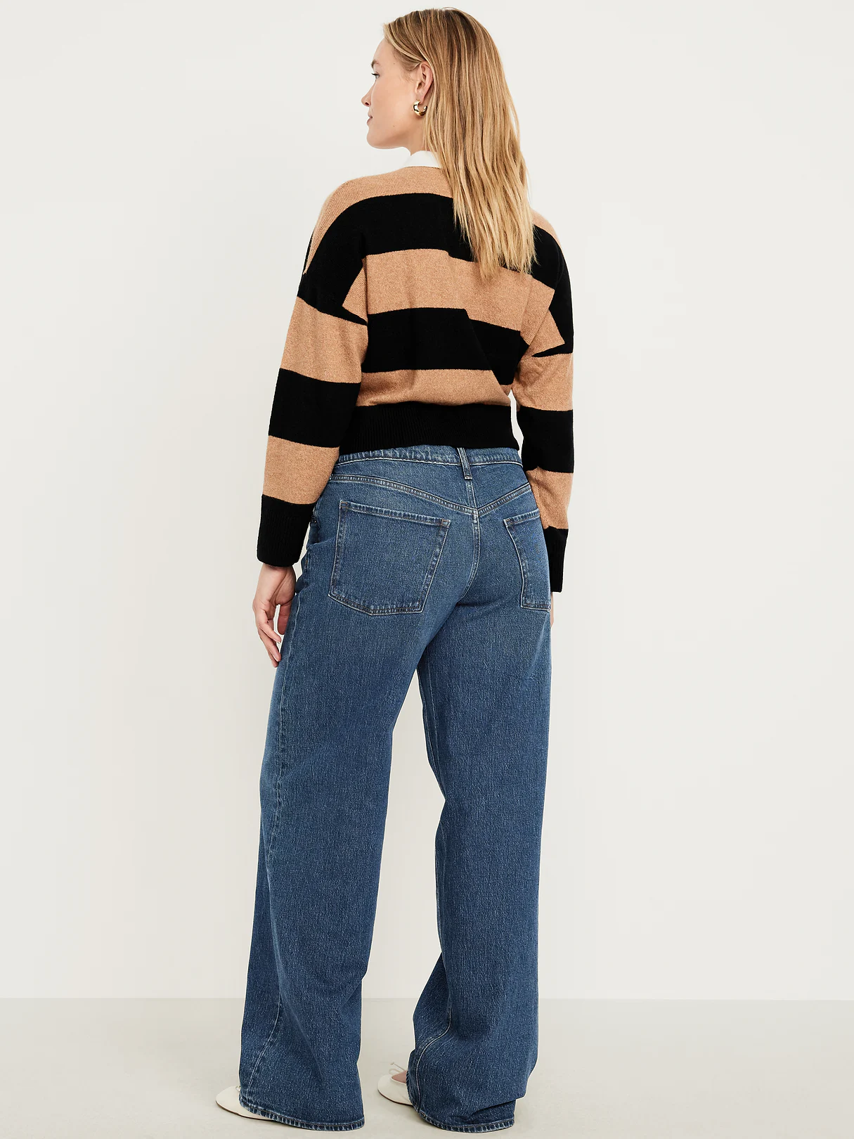 Mid-Rise Slouchy Wide-Leg Jeans - Dark Wash