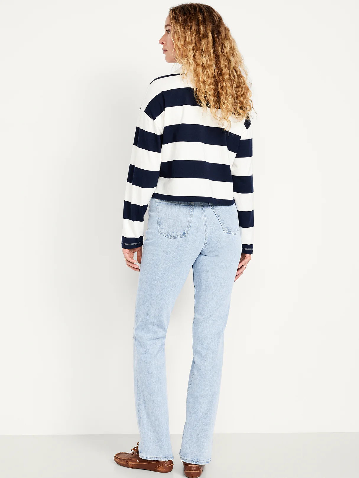 Extra High-Waisted Straight Jeans - Light Wash