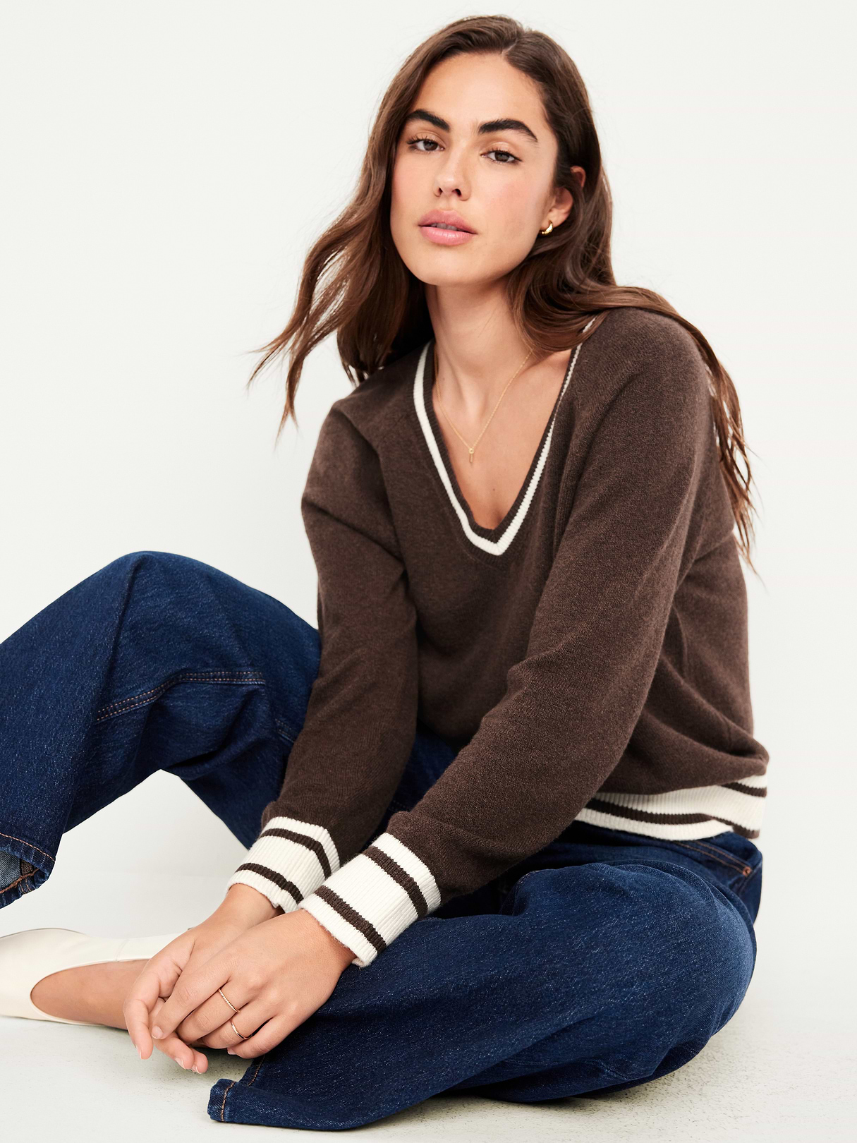 SoSoft Loose V-Neck Sweater - Earthen/Cream