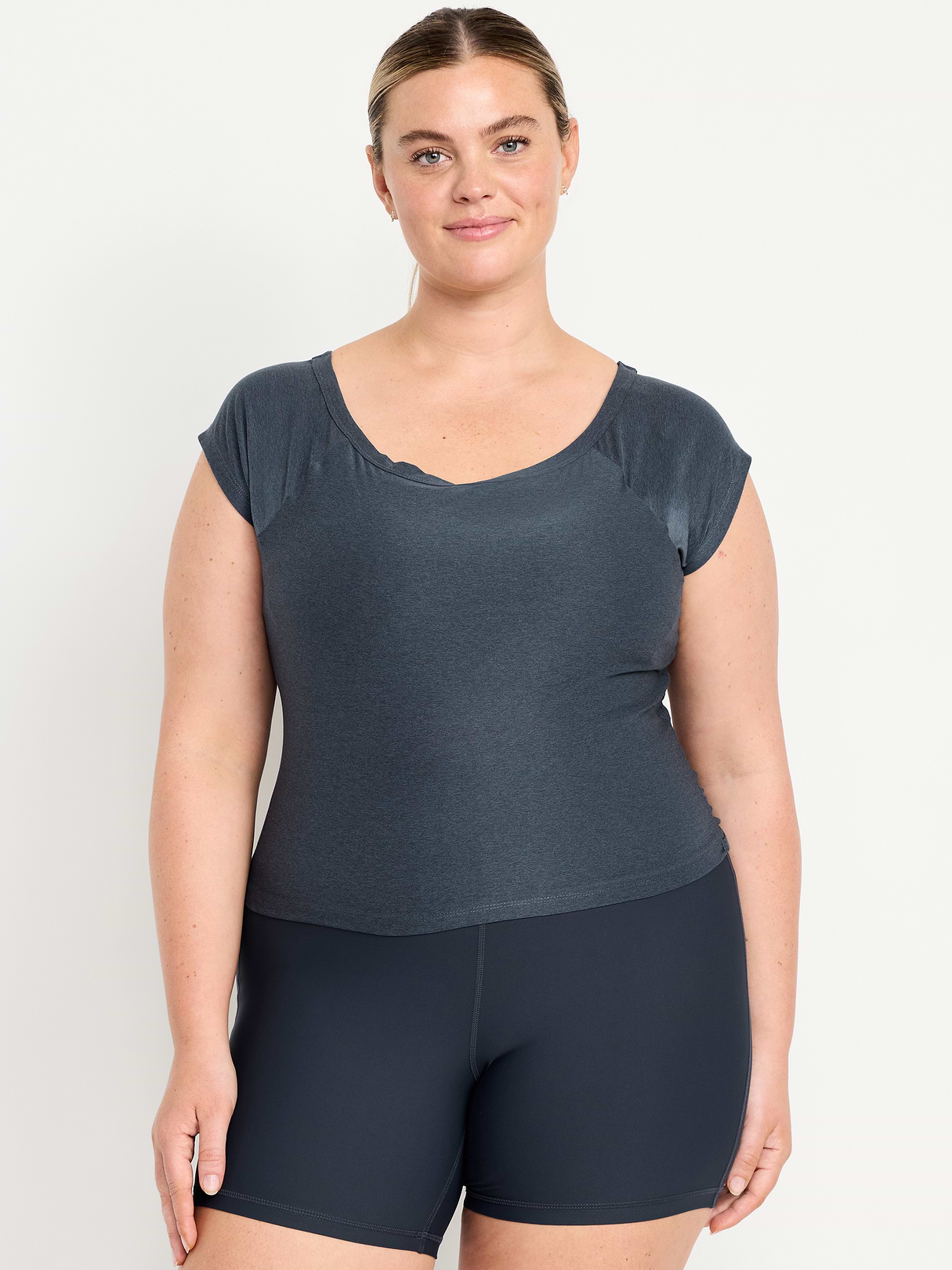 CloudMotion Ballet Twist-Back Top - DUSK NAVY