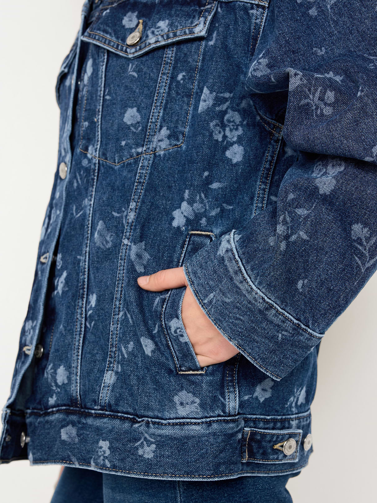 Oversized Floral Print Jean Trucker Jacket - Indigo