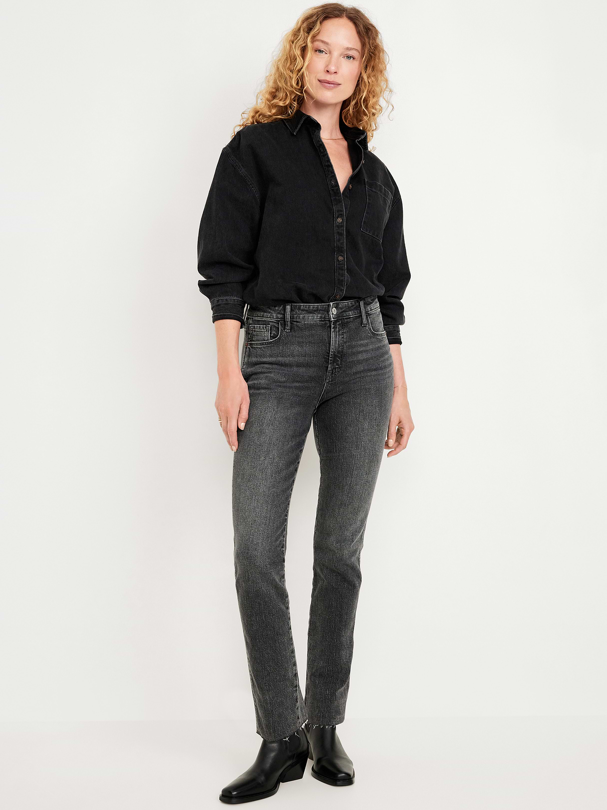 High-Waisted Vintage Slim Jeans - Faded Black Wash