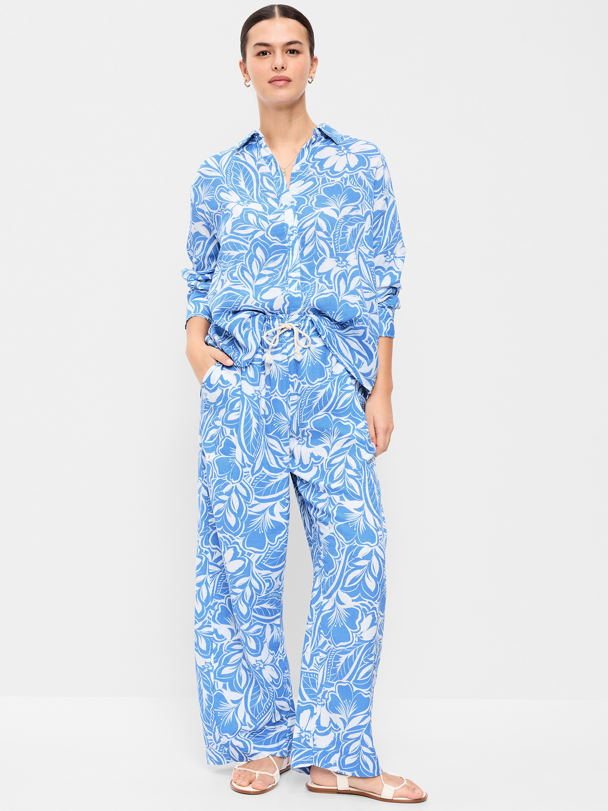 High-Waisted Crinkle Gauze Barrel Ankle Pants - Blue Floral