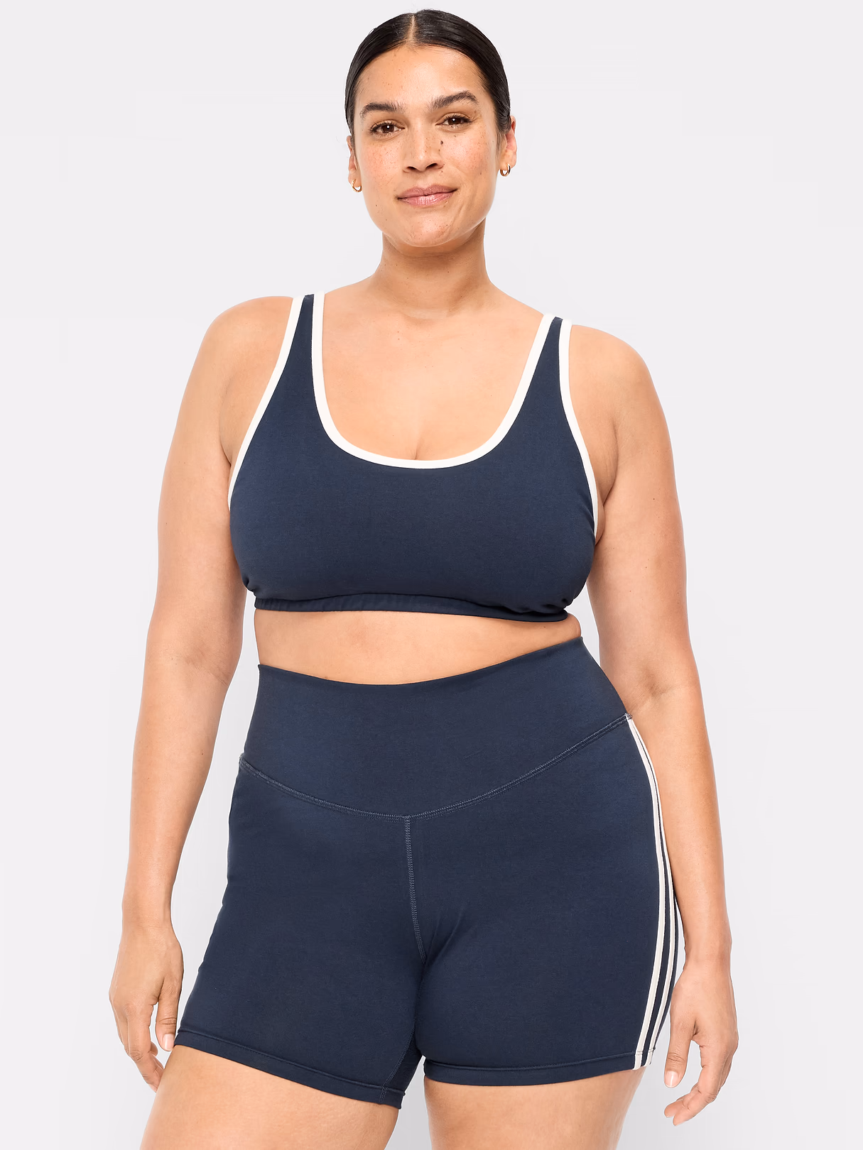 Light Support PowerChill Sports Bra - In the Navy