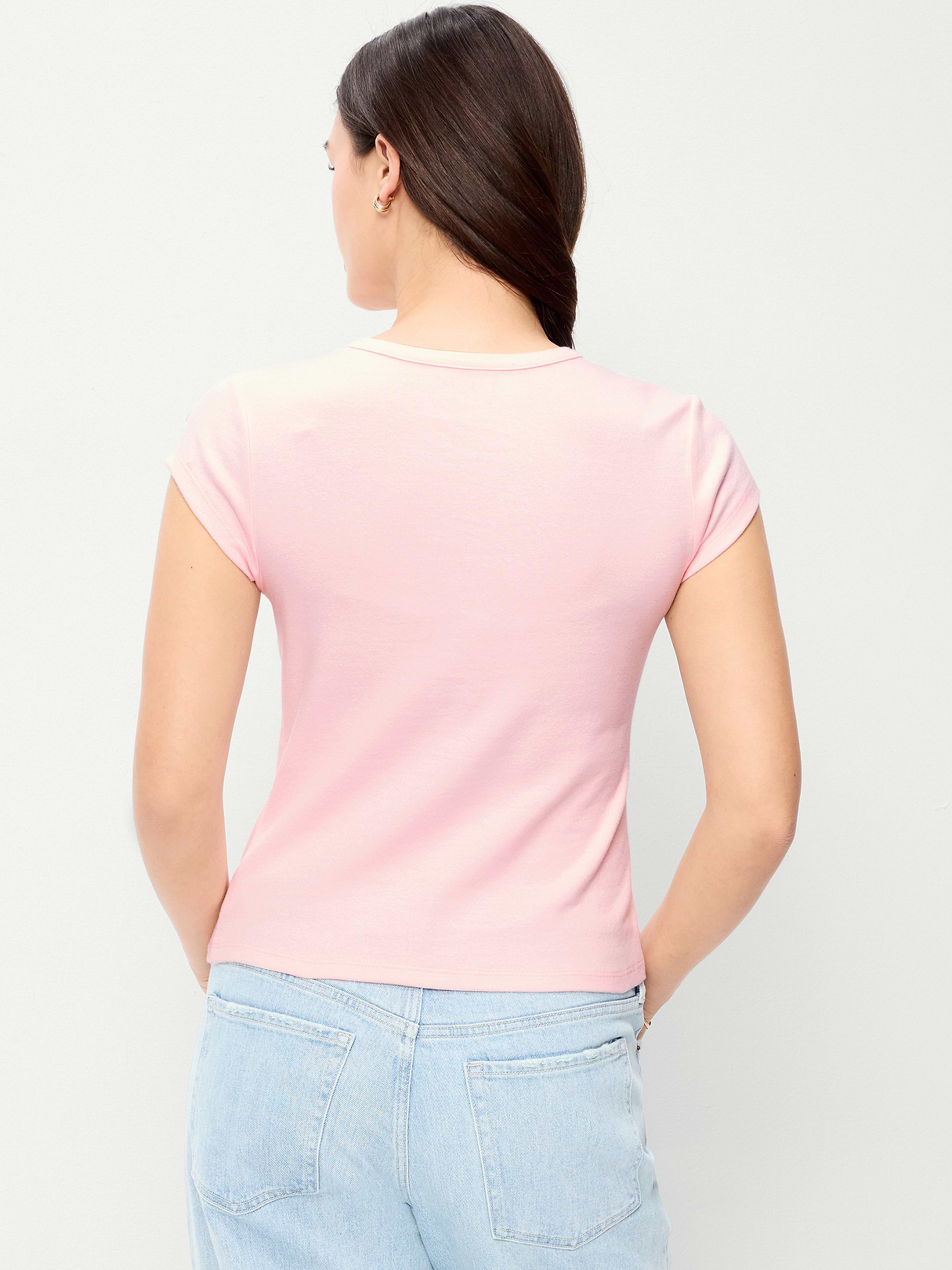 Snug High V-Neck T-Shirt - Pink Sky