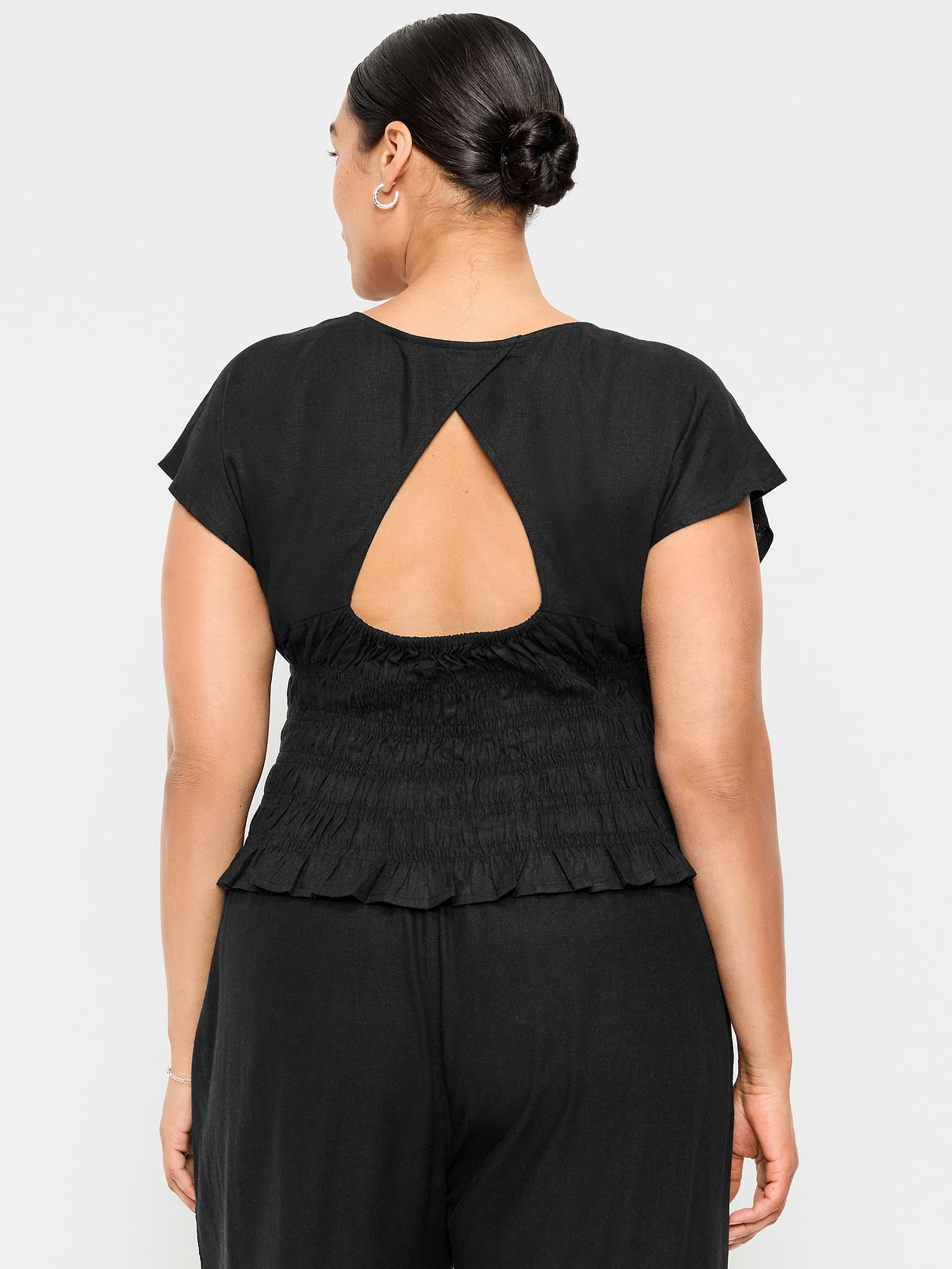 Linen-Blend Short-Sleeve Smocked Top - Black Jack