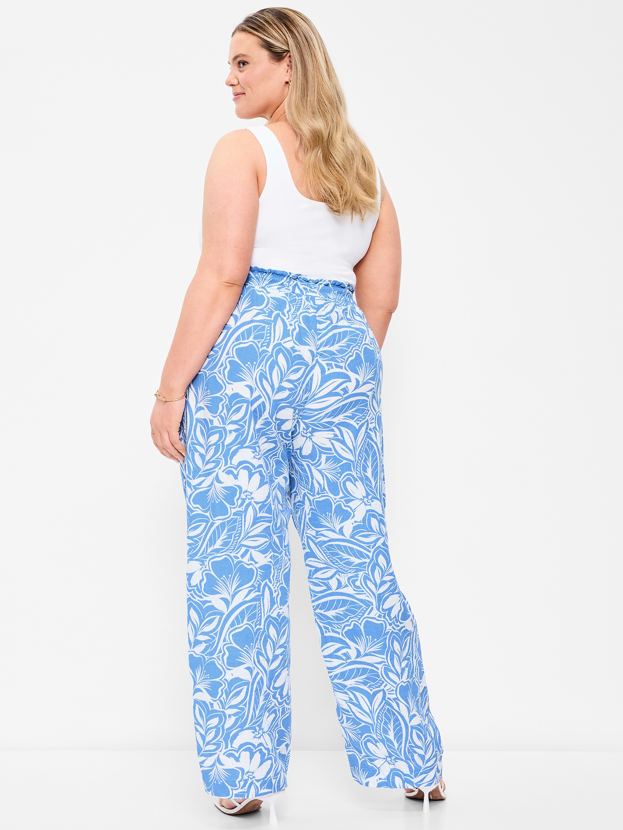 High-Waisted Crinkle Gauze Barrel Ankle Pants - Blue Floral